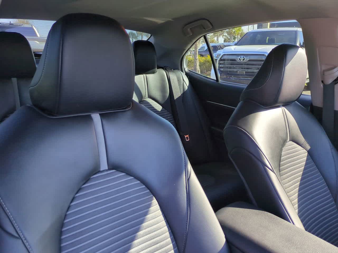 Thumbnail: 2020 Toyota Camry - 7