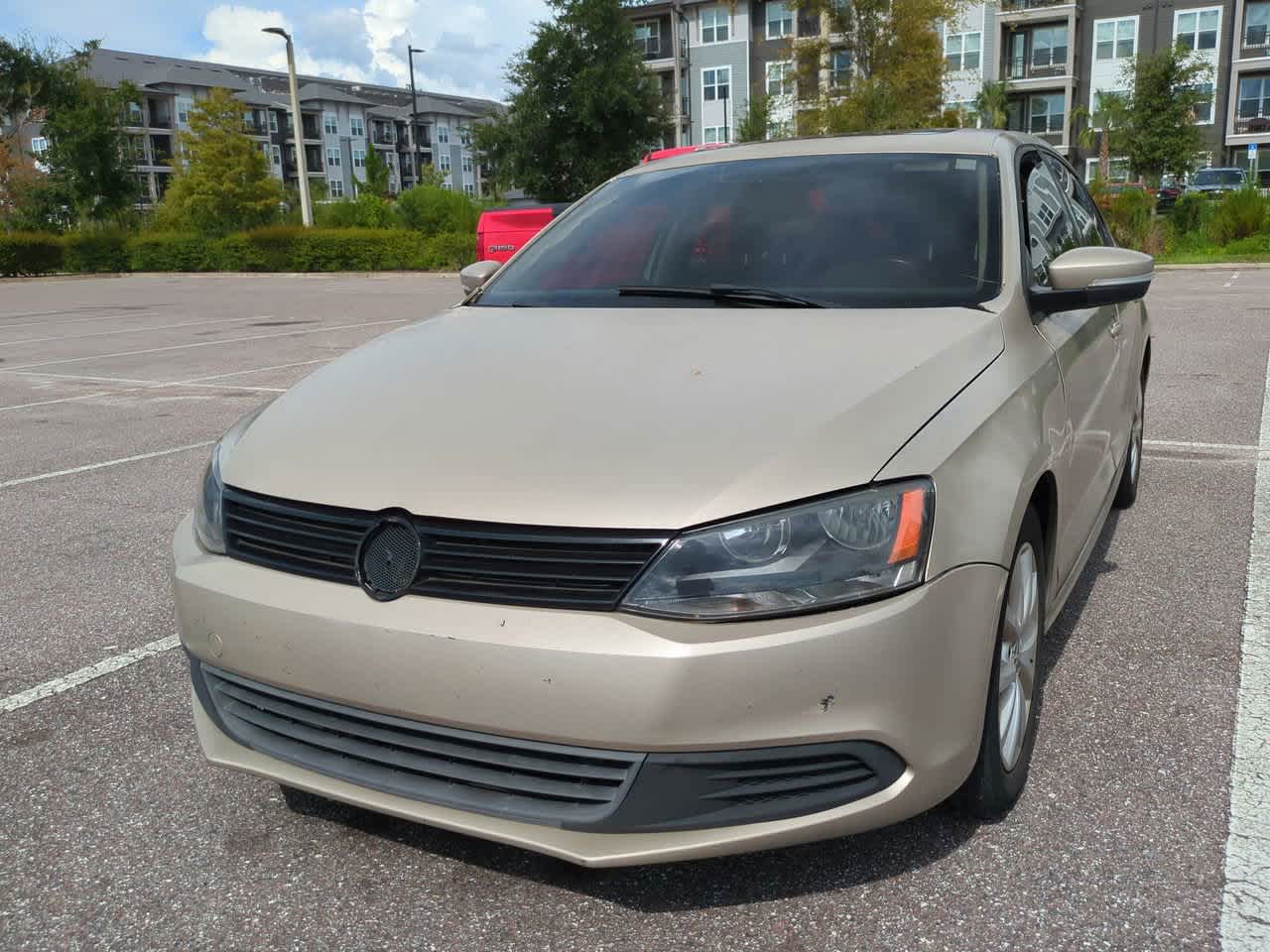 Thumbnail: 2012 Volkswagen Jetta - 2
