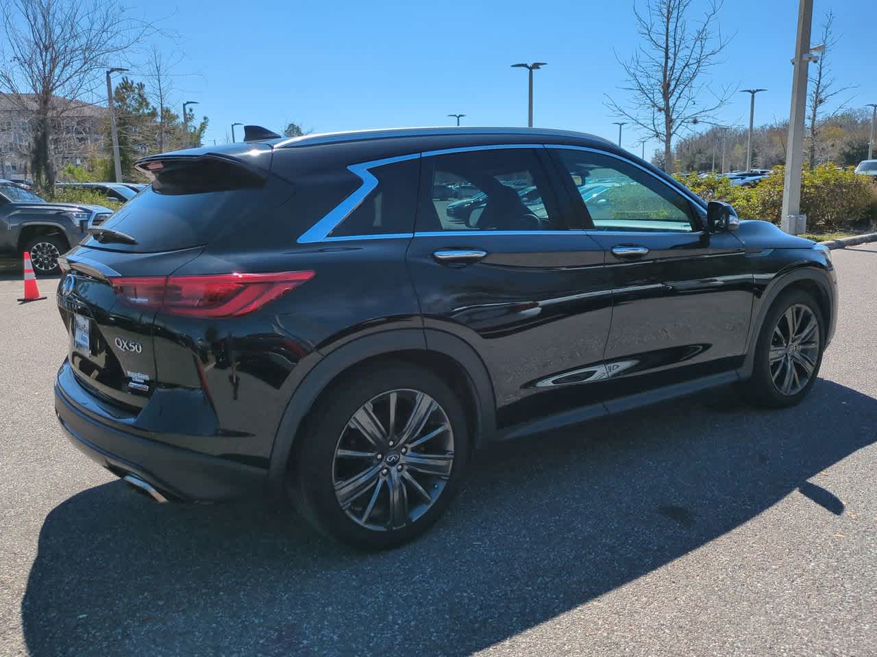 Thumbnail: 2020 INFINITI QX50 - 3