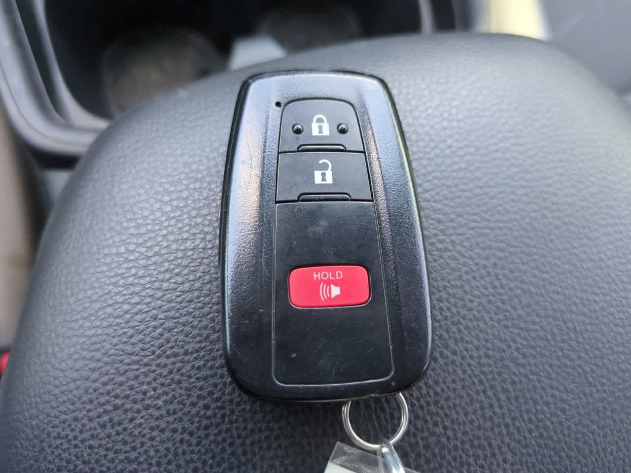 Thumbnail: 2021 Toyota RAV4 - 26