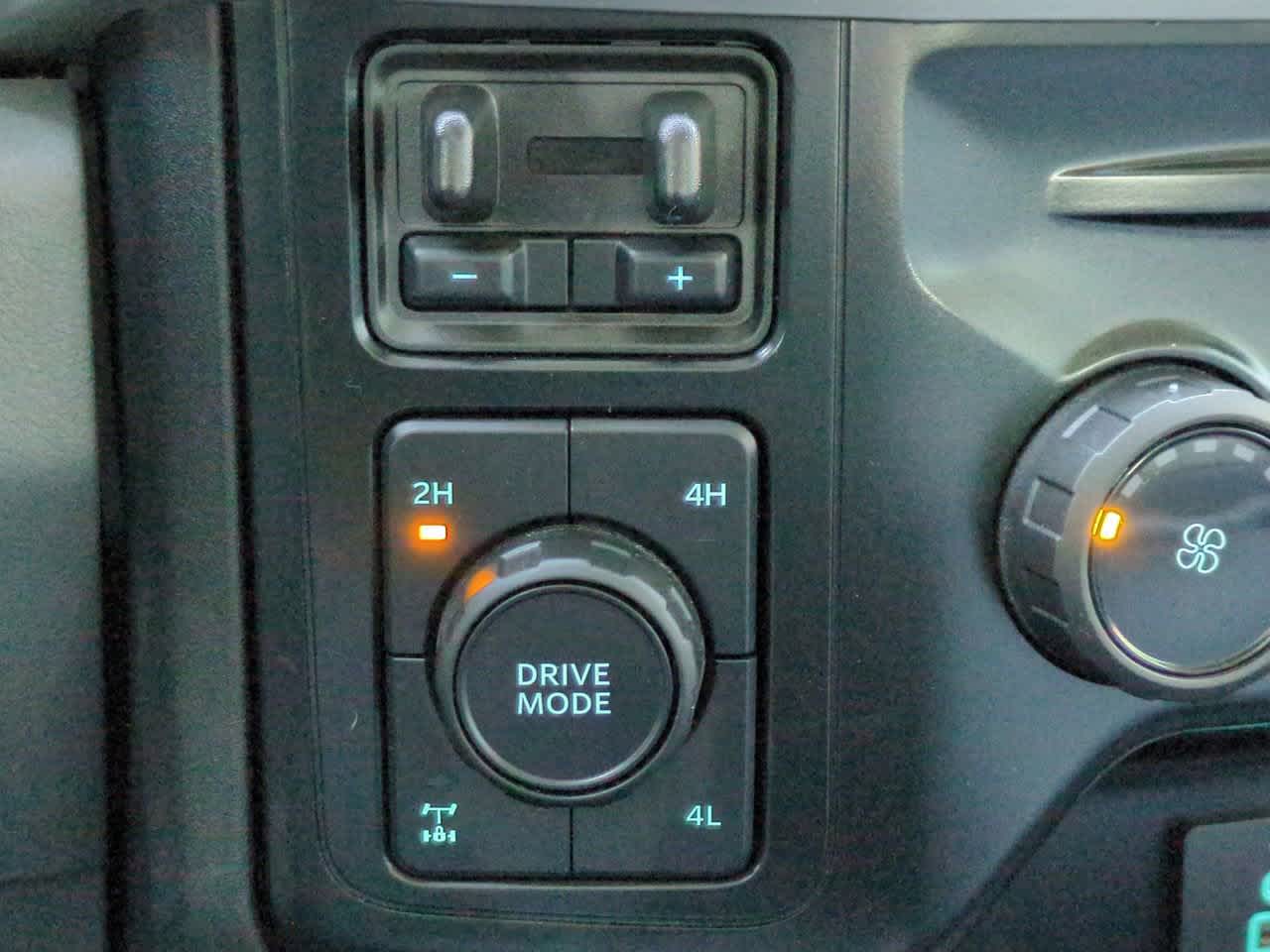 Thumbnail: 2024 Ford F-350 - 21