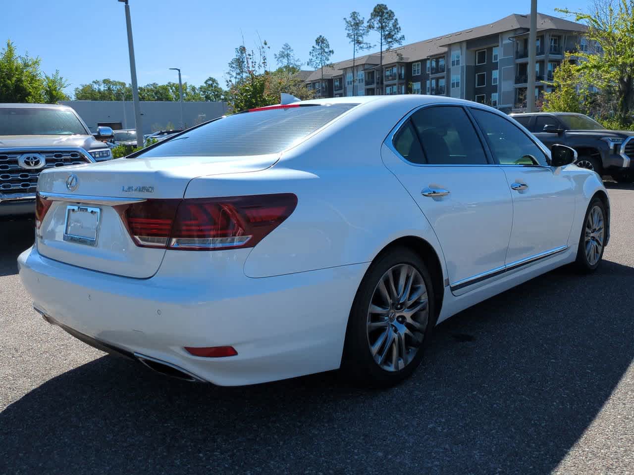 Thumbnail: 2014 Lexus LS - 6