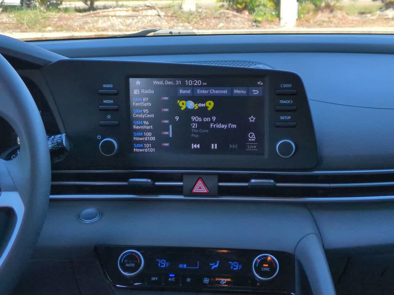 Thumbnail: 2023 Hyundai Elantra - 17