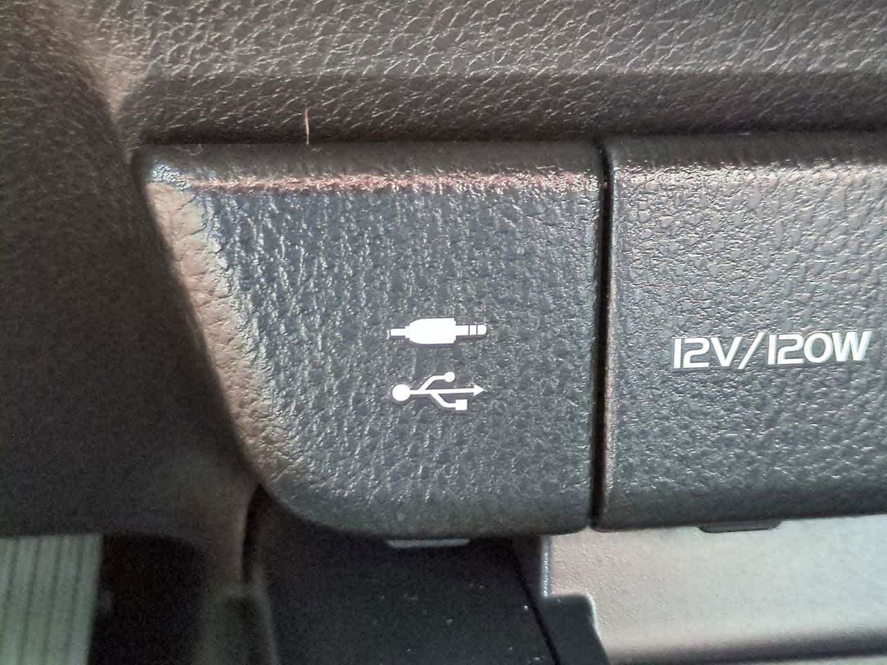 Thumbnail: 2018 Toyota Camry - 21