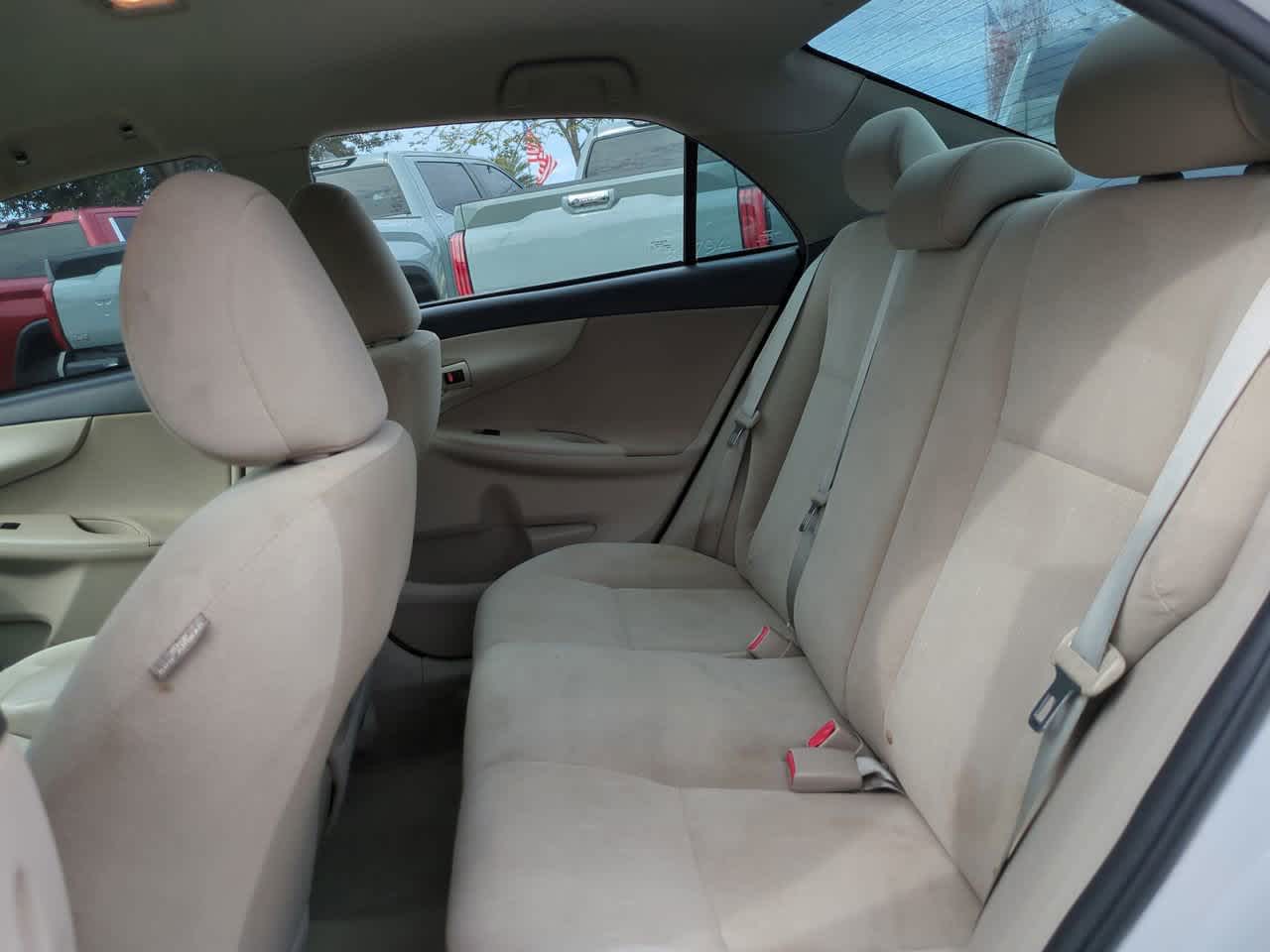 Thumbnail: 2013 Toyota Corolla - 13