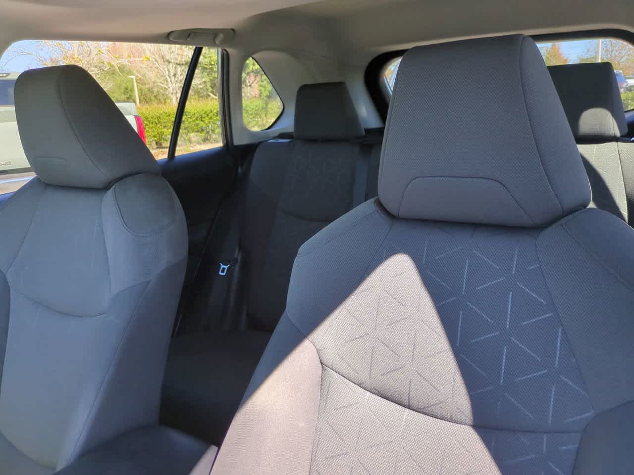 Thumbnail: 2021 Toyota RAV4 - 8