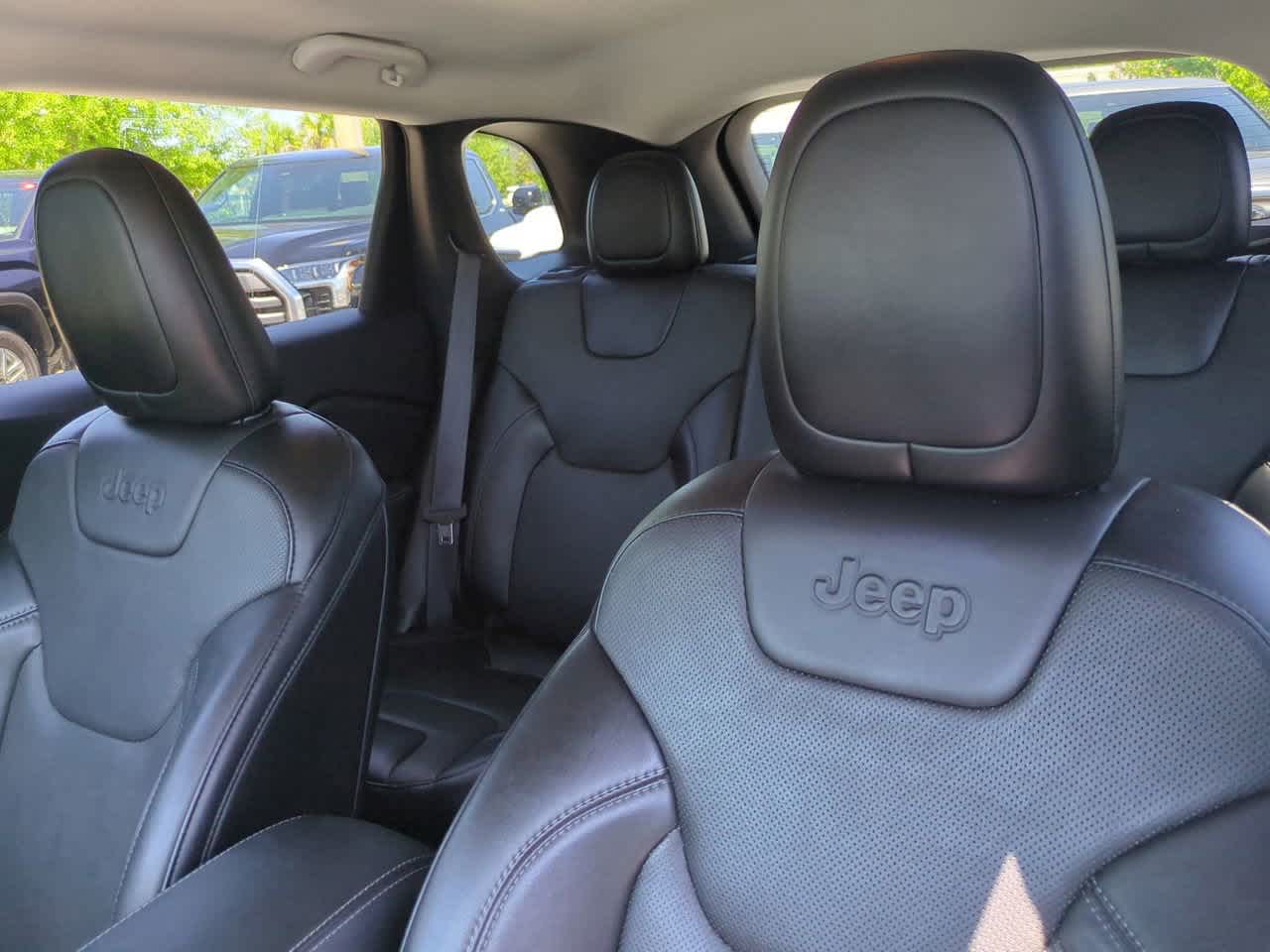 Thumbnail: 2023 Jeep Cherokee - 8
