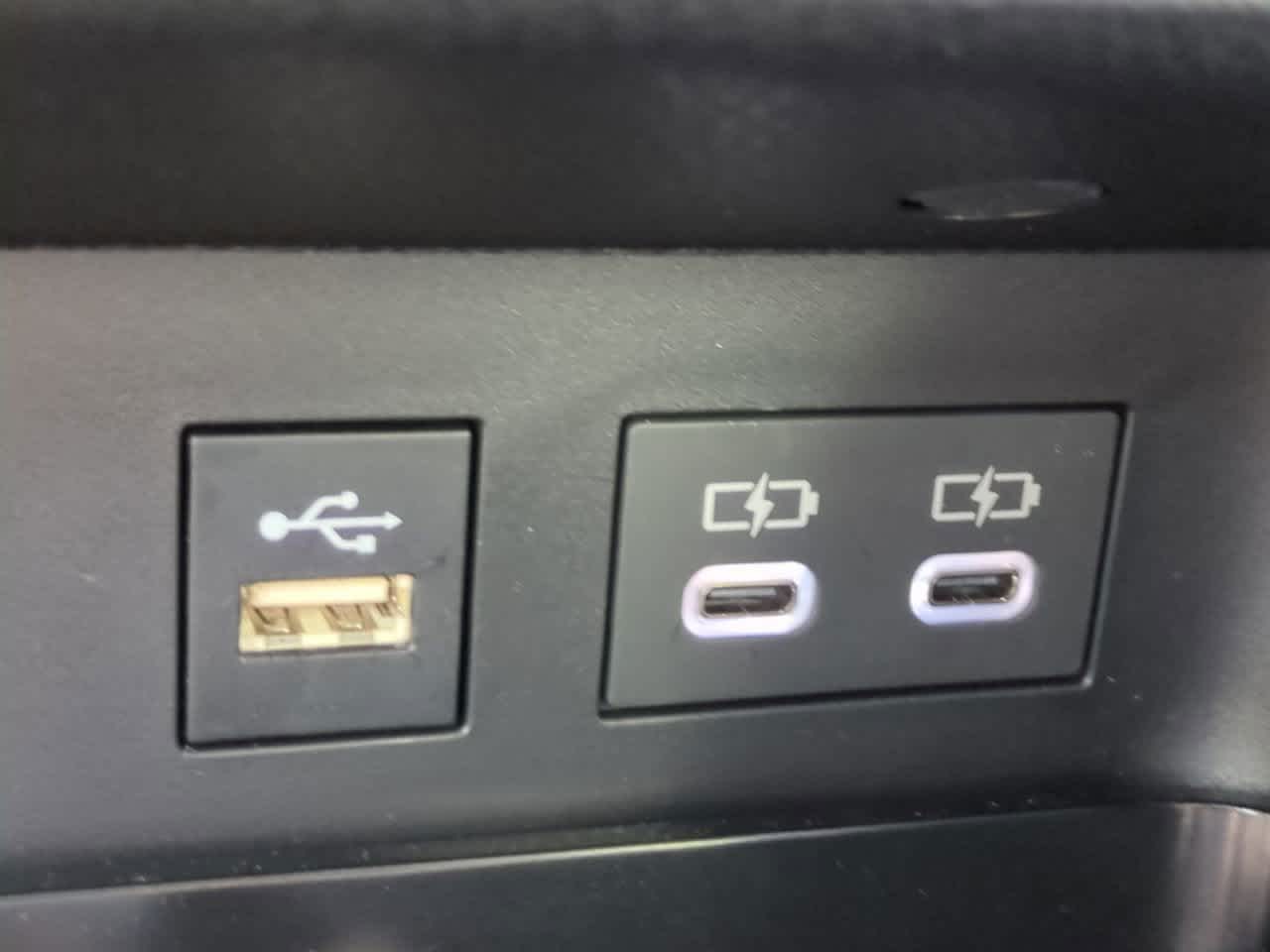 Thumbnail: 2025 Toyota Camry - 20