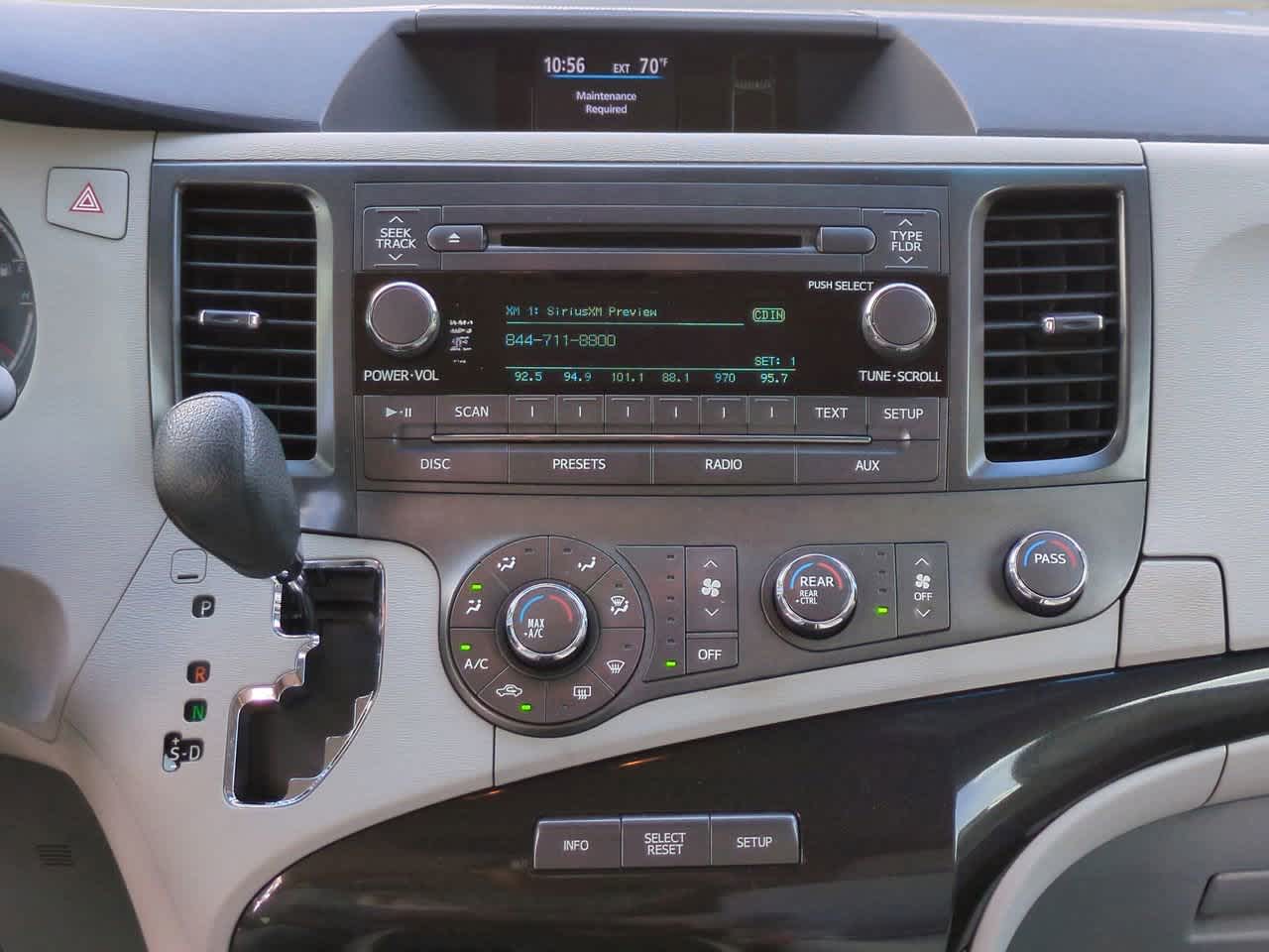 Thumbnail: 2012 Toyota Sienna - 18