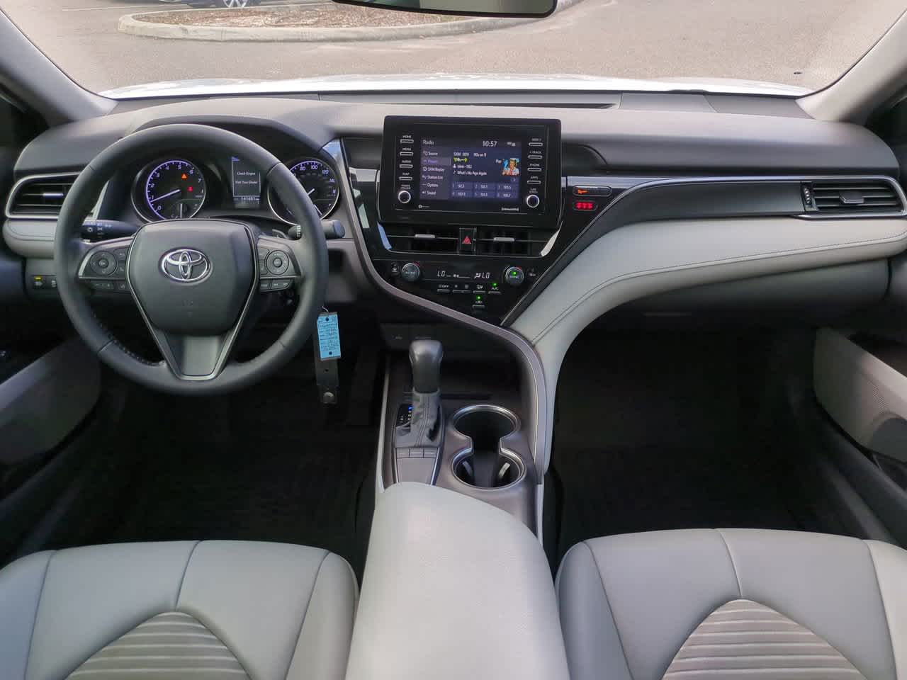 Thumbnail: 2022 Toyota Camry - 14