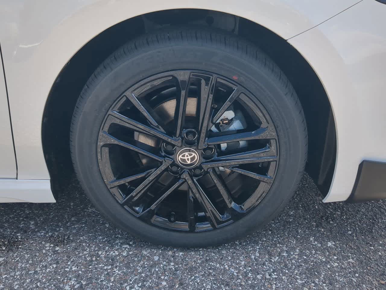 Thumbnail: 2025 Toyota Camry - 11