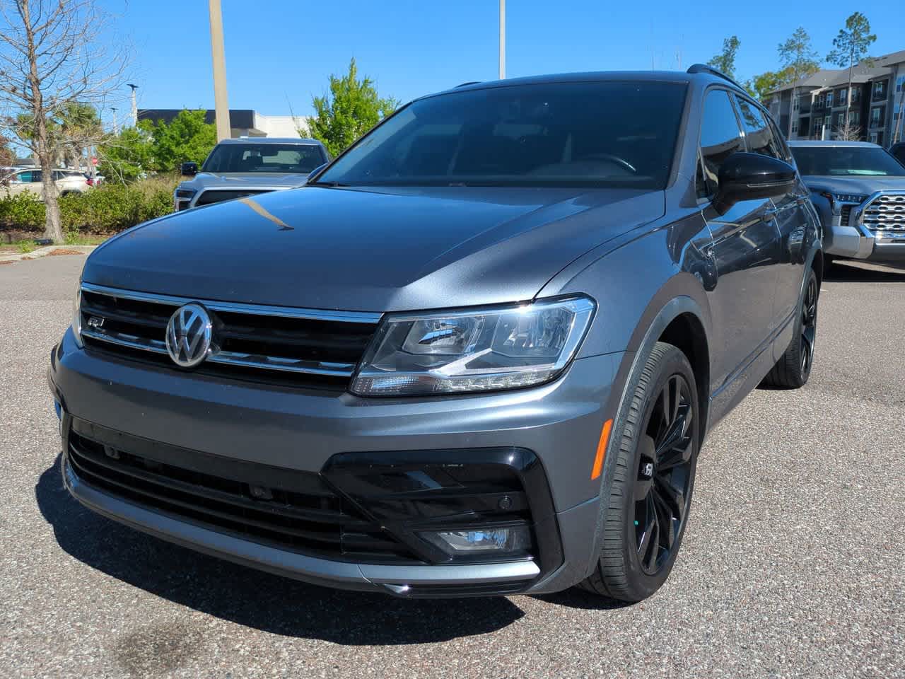 Thumbnail: 2020 Volkswagen Tiguan - 2