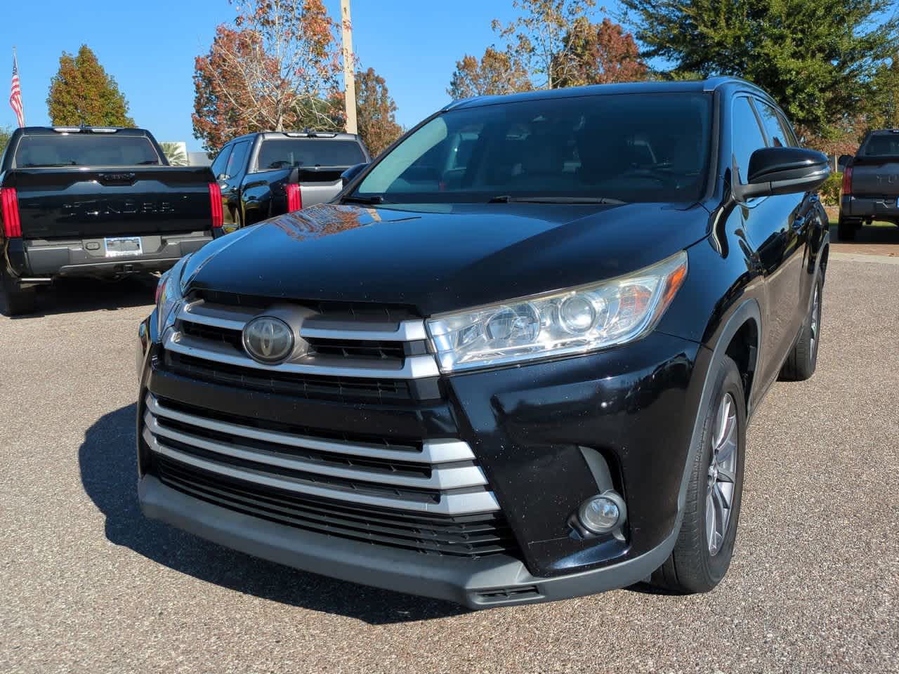 Thumbnail: 2018 Toyota Highlander - 2