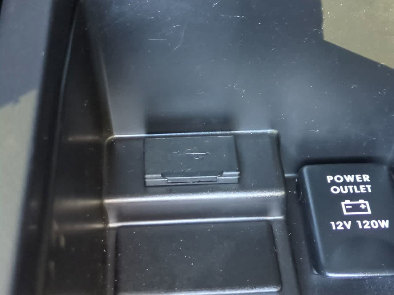 Thumbnail: 2015 Mitsubishi Outlander Sport - 19