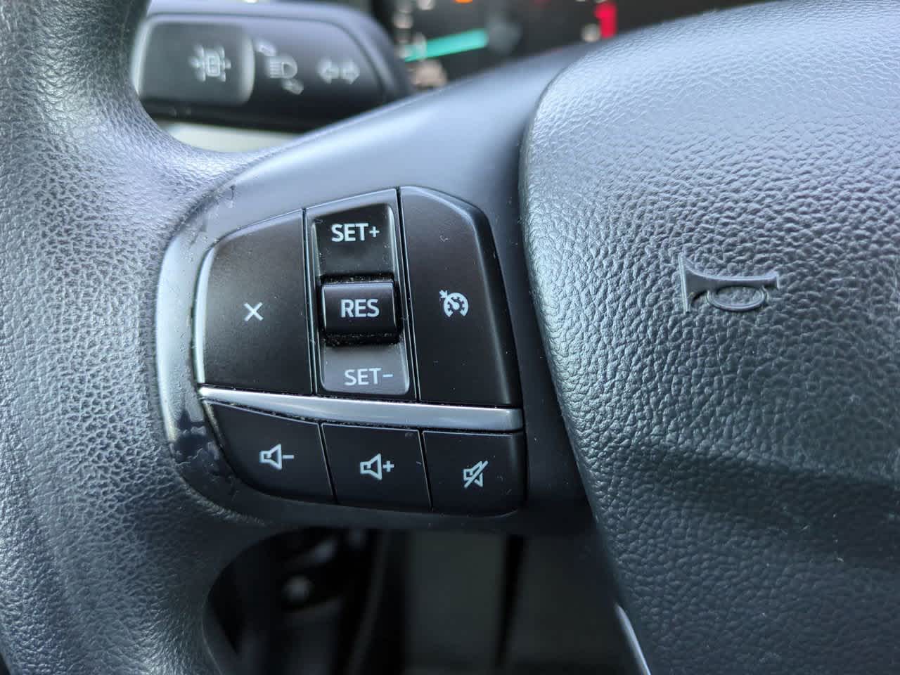 Thumbnail: 2020 Ford Escape - 23