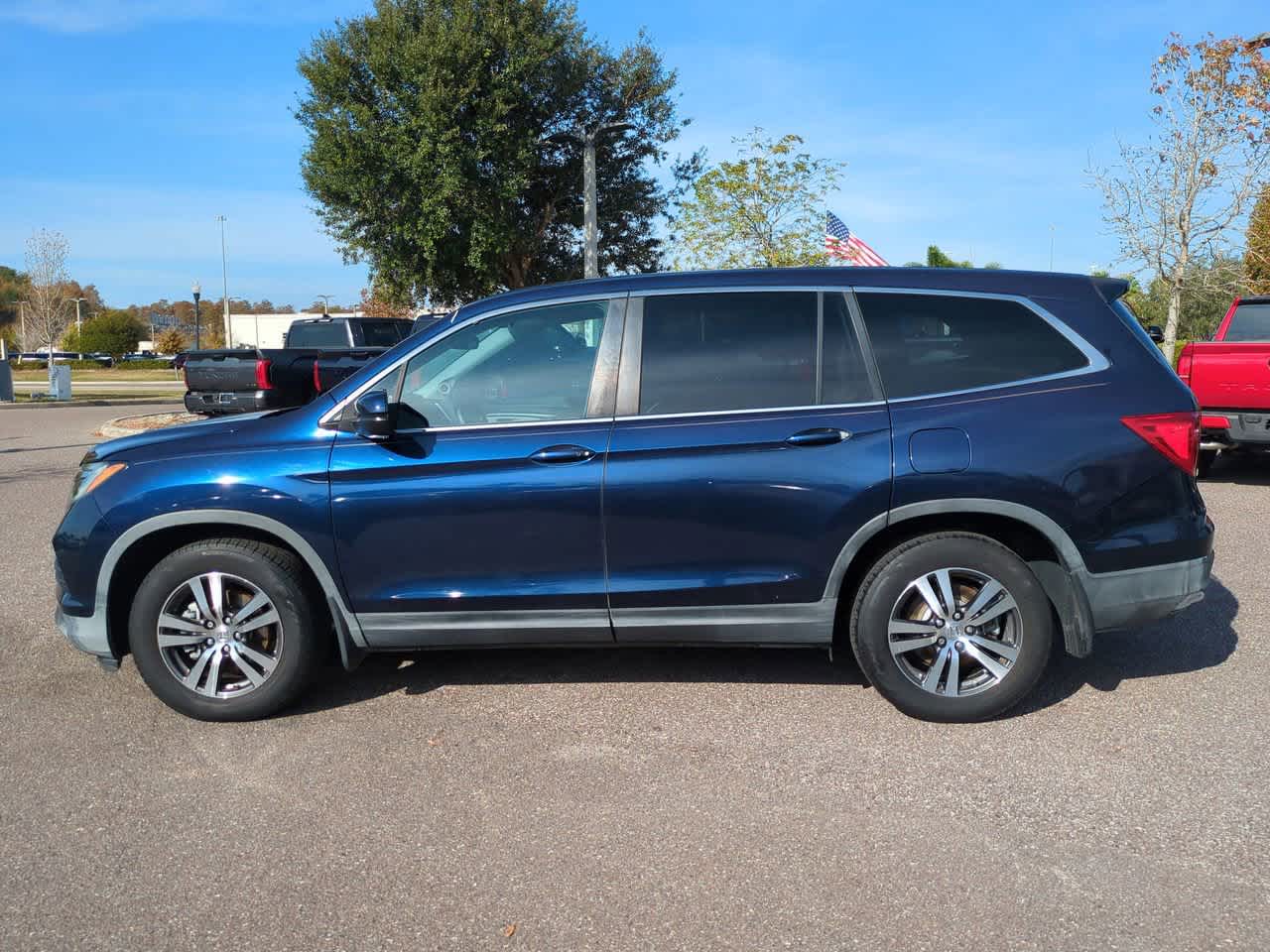 Thumbnail: 2016 Honda Pilot - 3