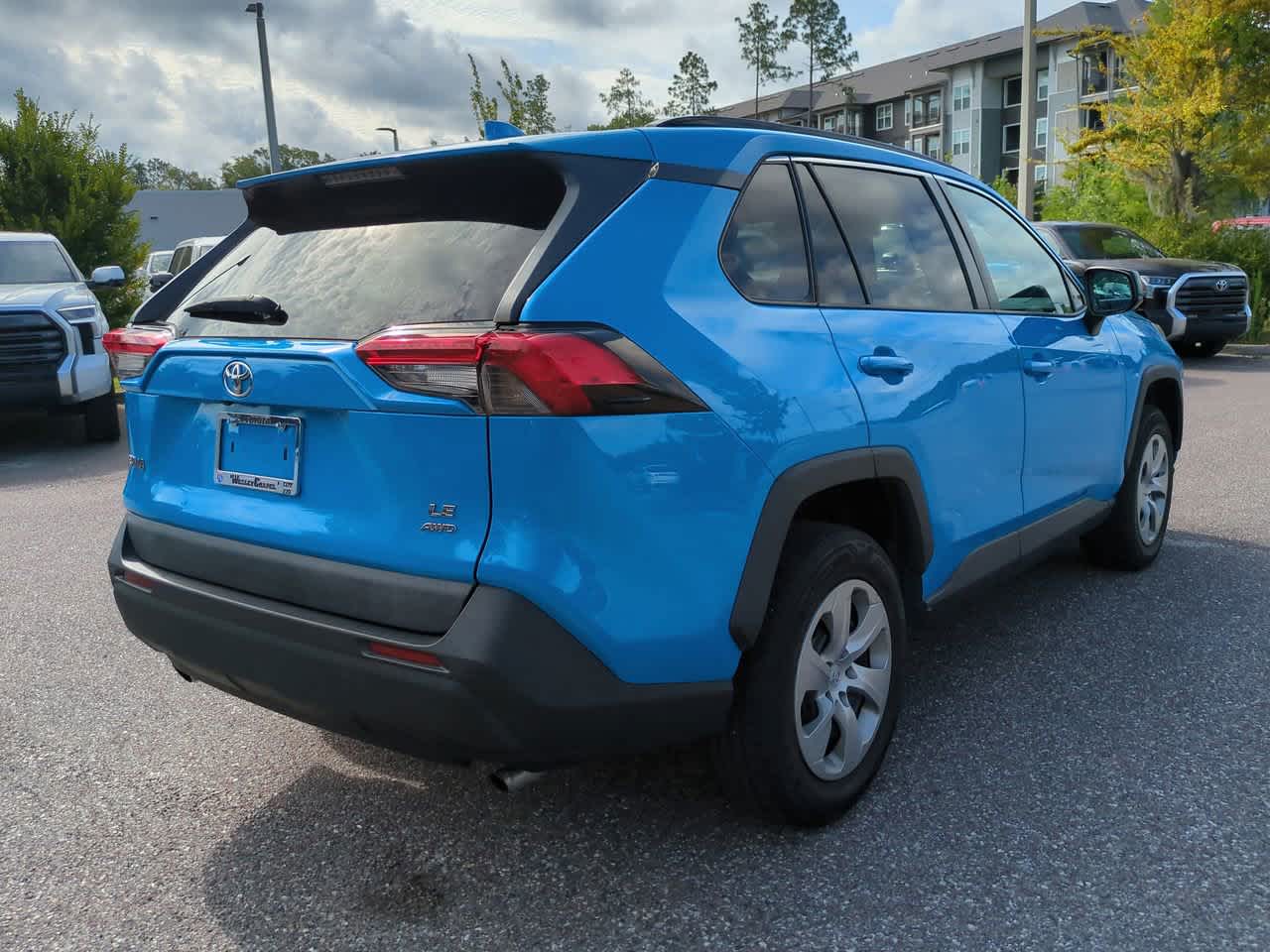 Thumbnail: 2021 Toyota RAV4 - 6