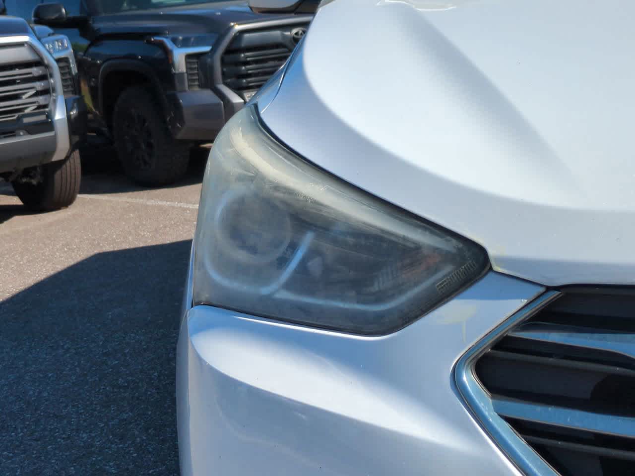 Thumbnail: 2018 Hyundai Santa Fe - 10