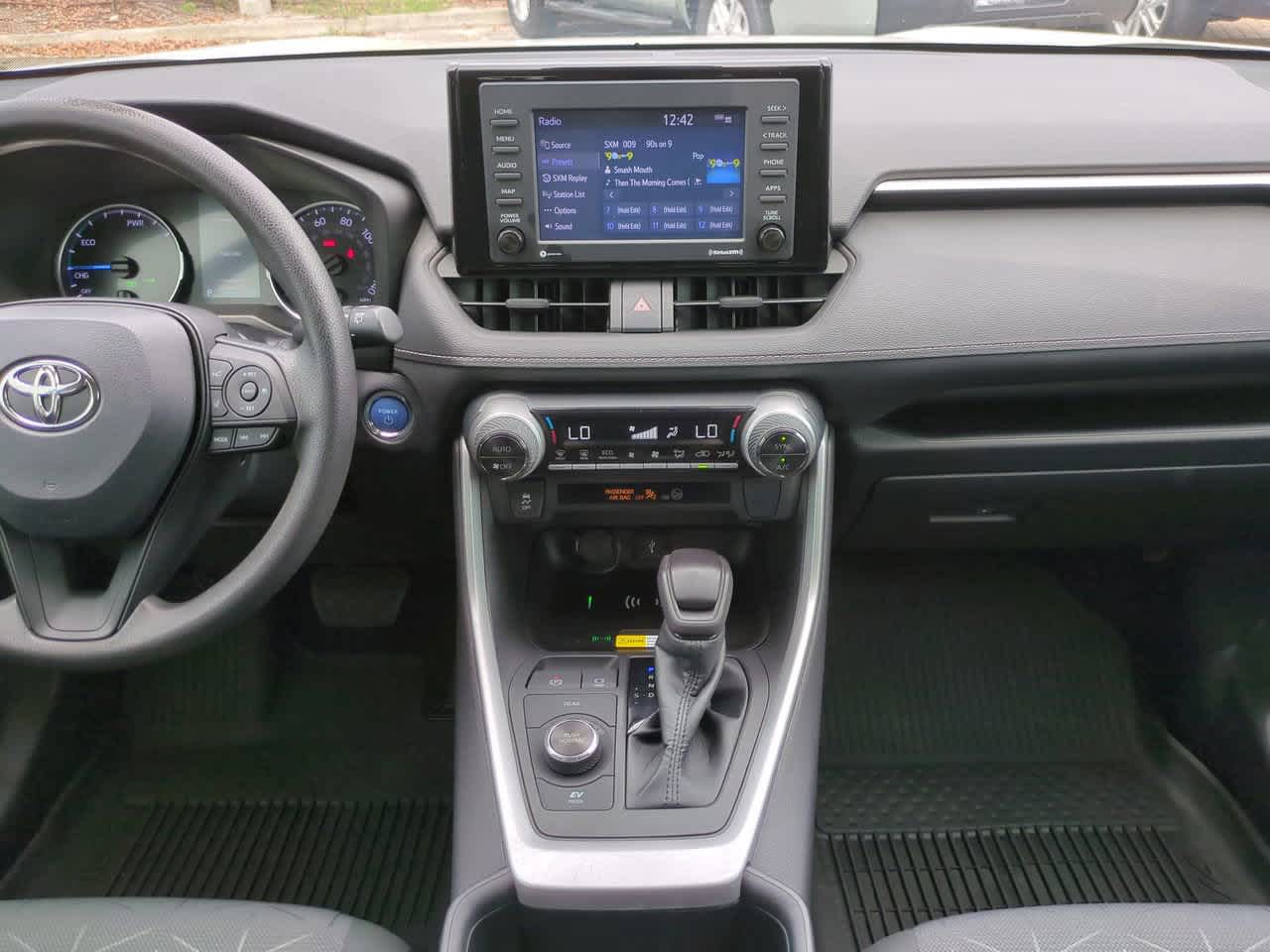 Thumbnail: 2022 Toyota RAV4 - 18