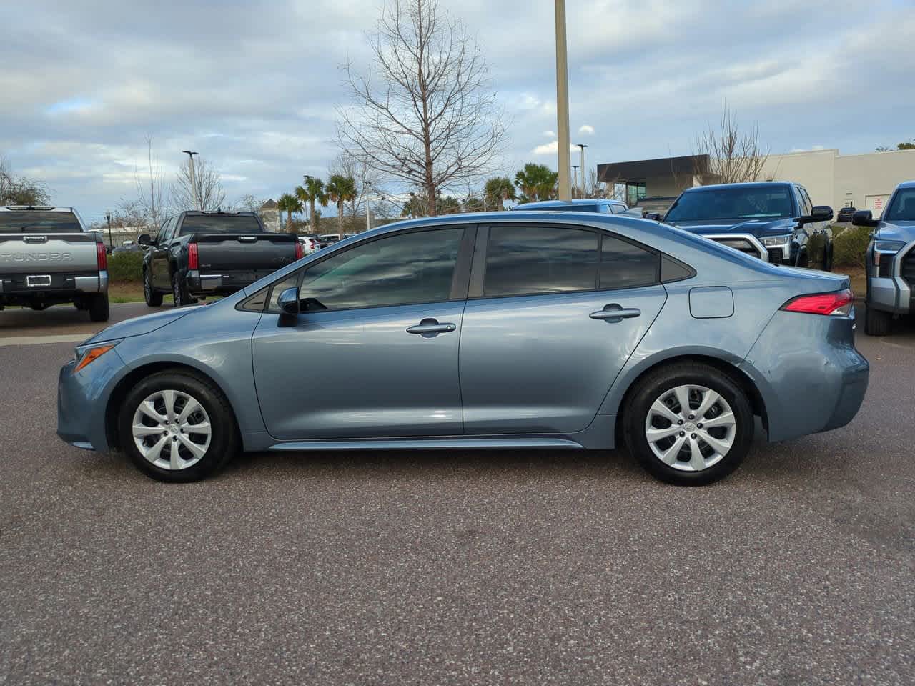 Thumbnail: 2021 Toyota Corolla - 3