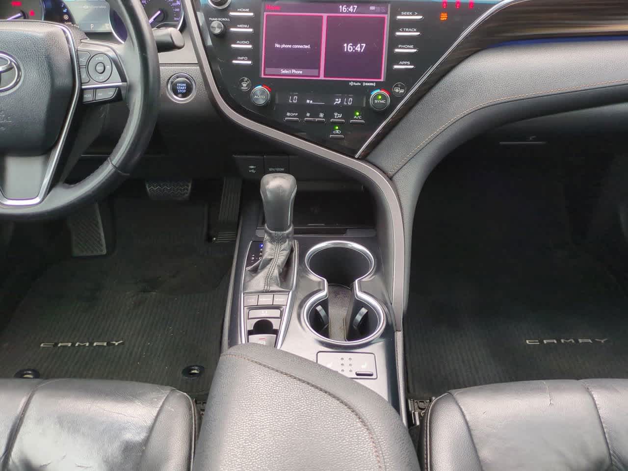 Thumbnail: 2018 Toyota Camry - 18