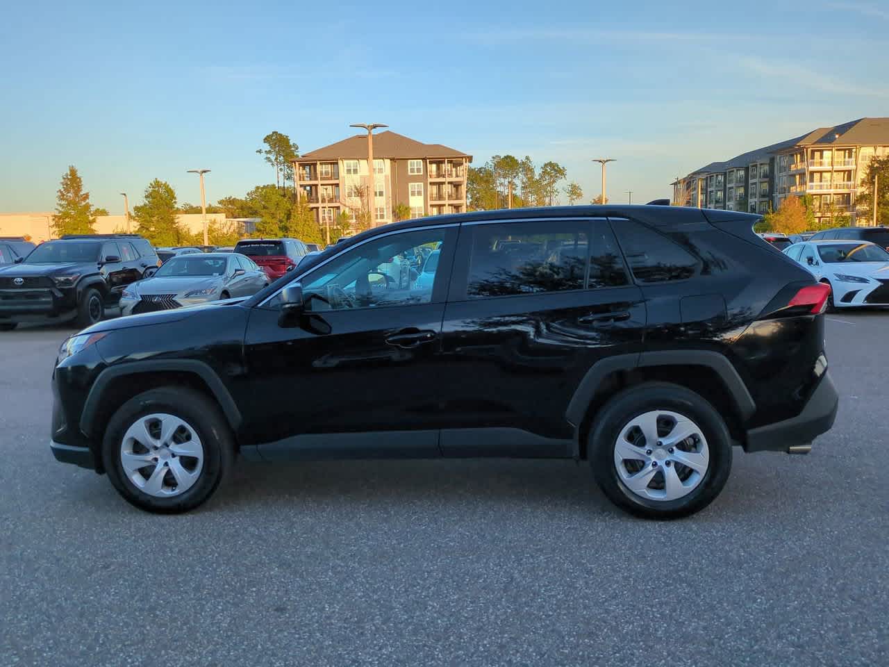 Thumbnail: 2025 Toyota RAV4 - 3