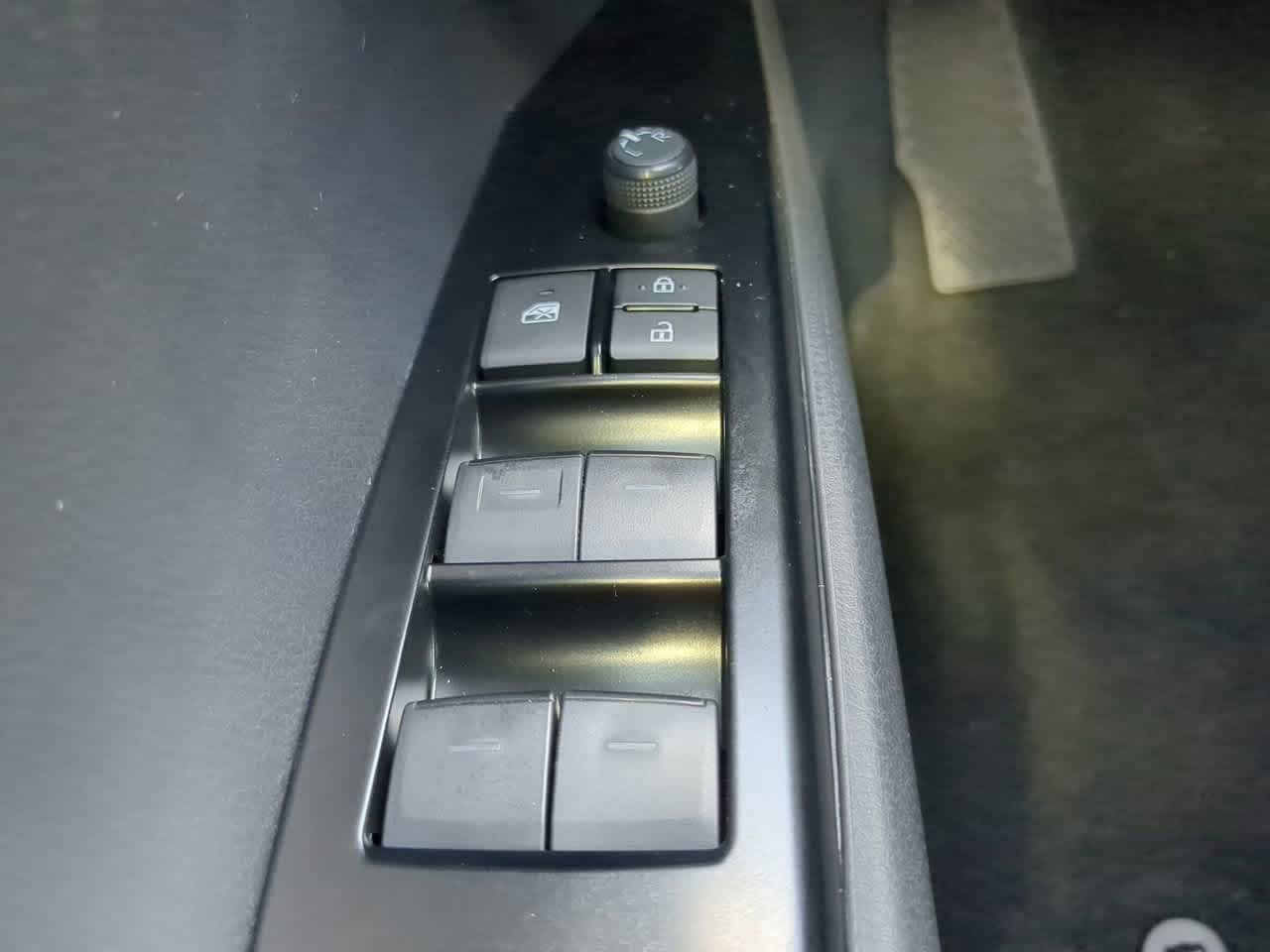 2025 Toyota Camry SE 22