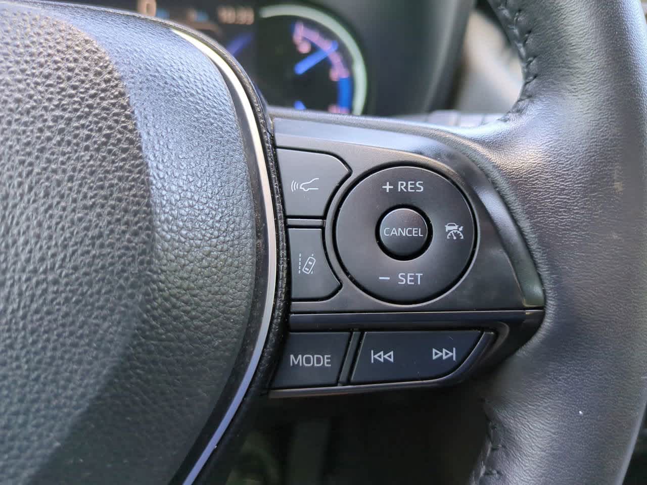 Thumbnail: 2020 Toyota RAV4 - 26