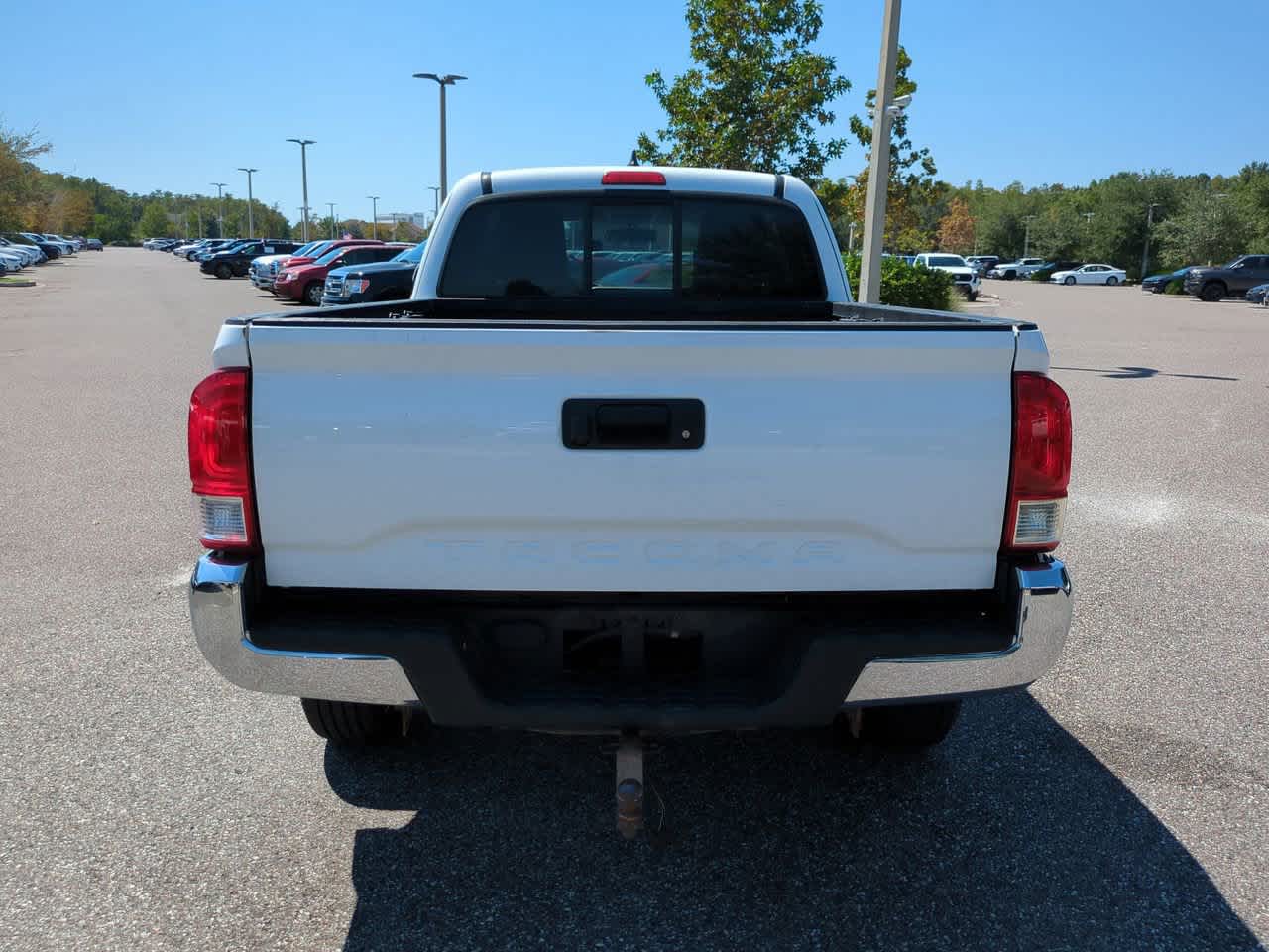 Thumbnail: 2016 Toyota Tacoma - 5