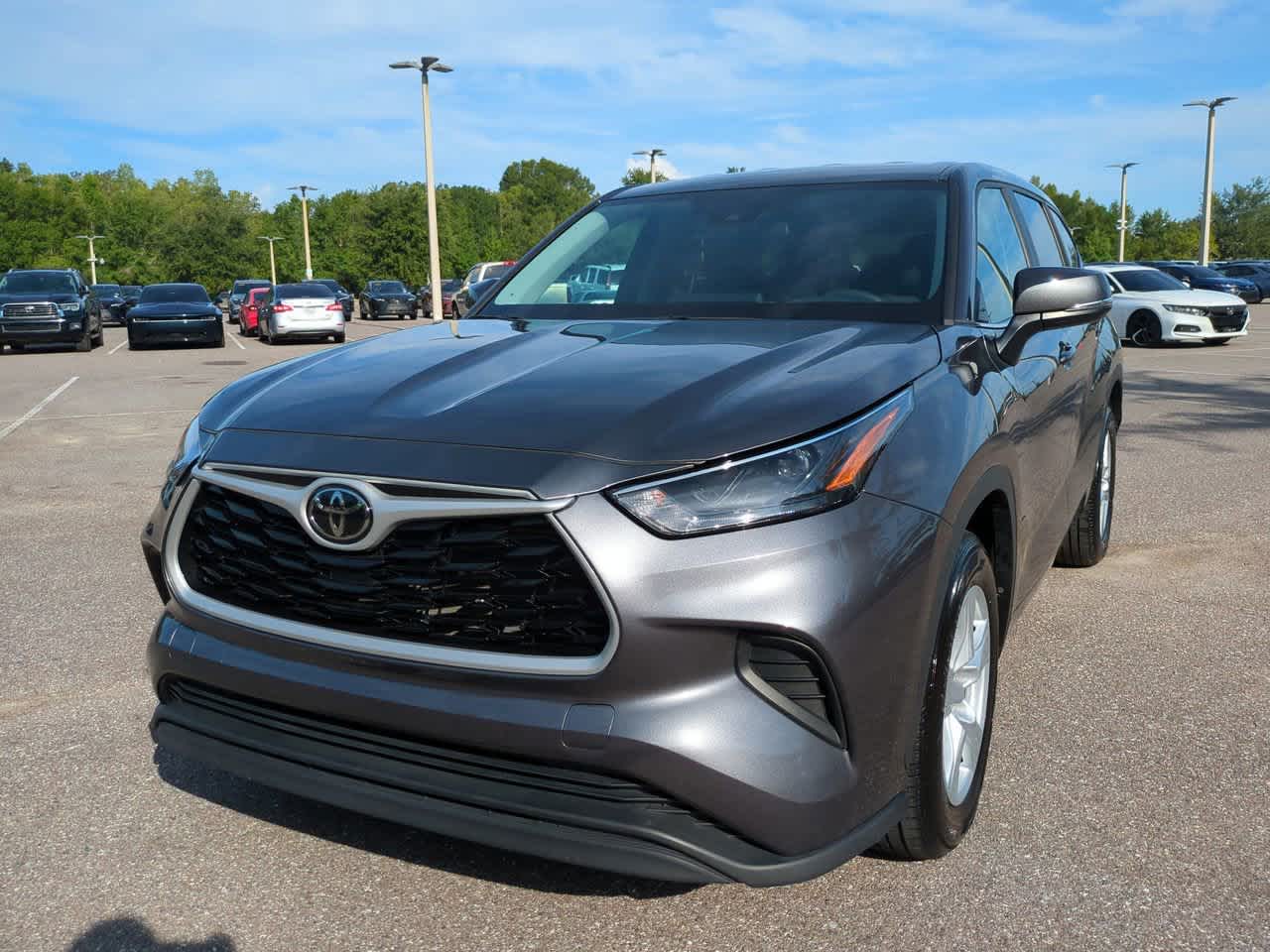 Thumbnail: 2023 Toyota Highlander - 2