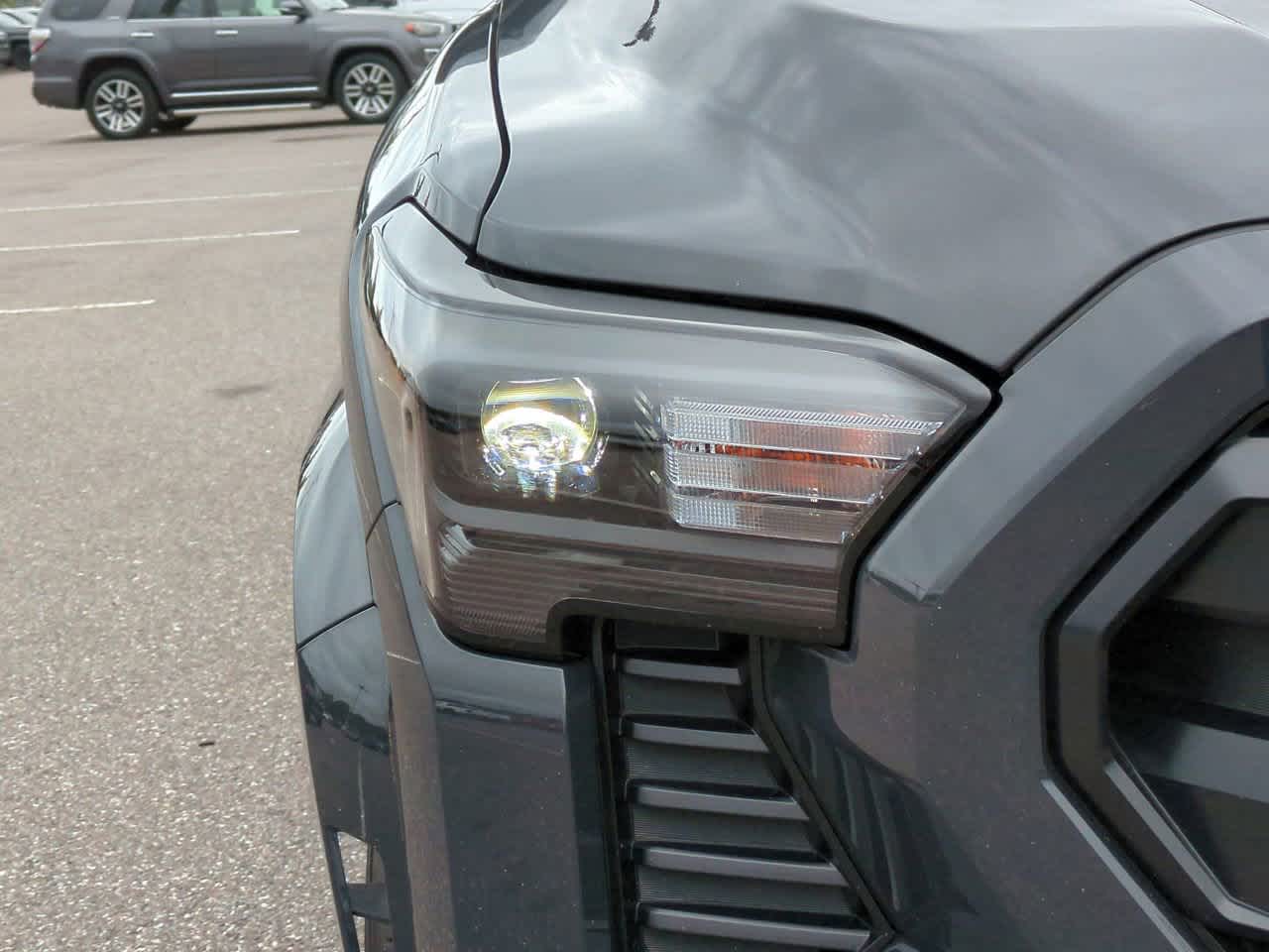 2025 Toyota Tacoma SR5 10