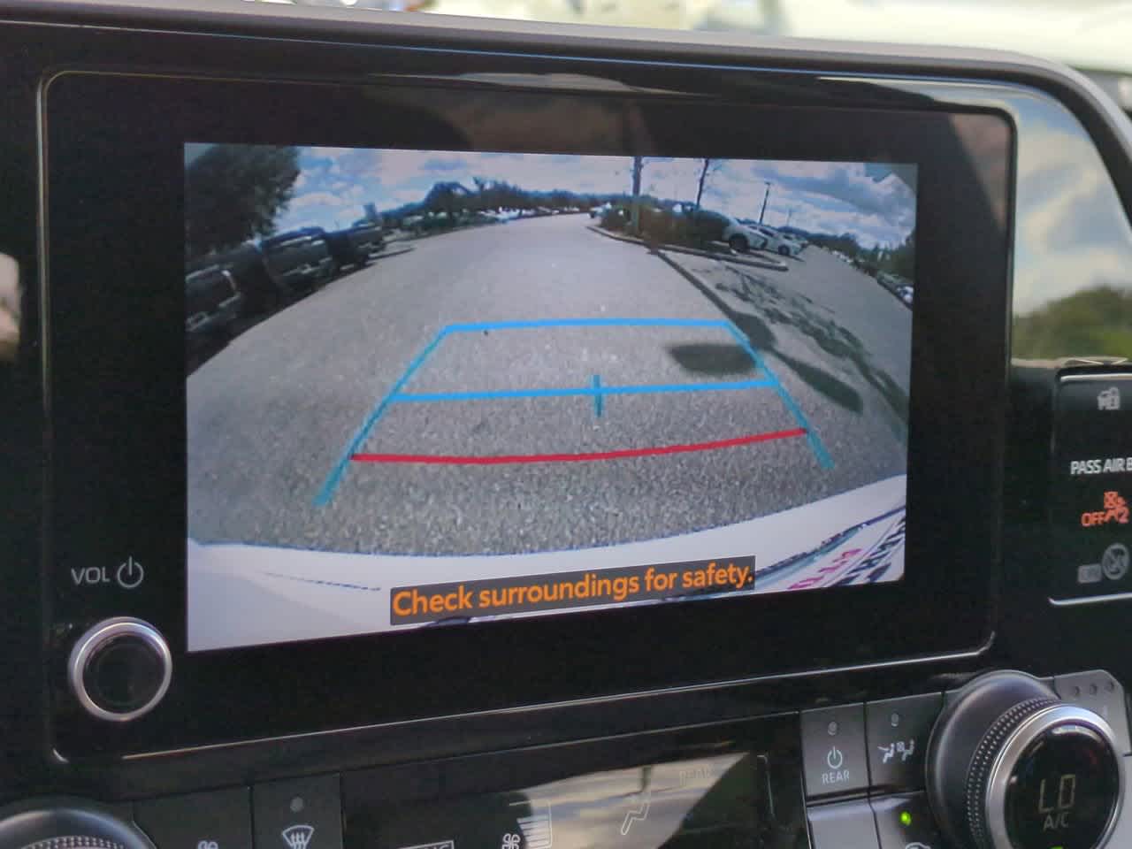 Thumbnail: 2024 Toyota Highlander - 20