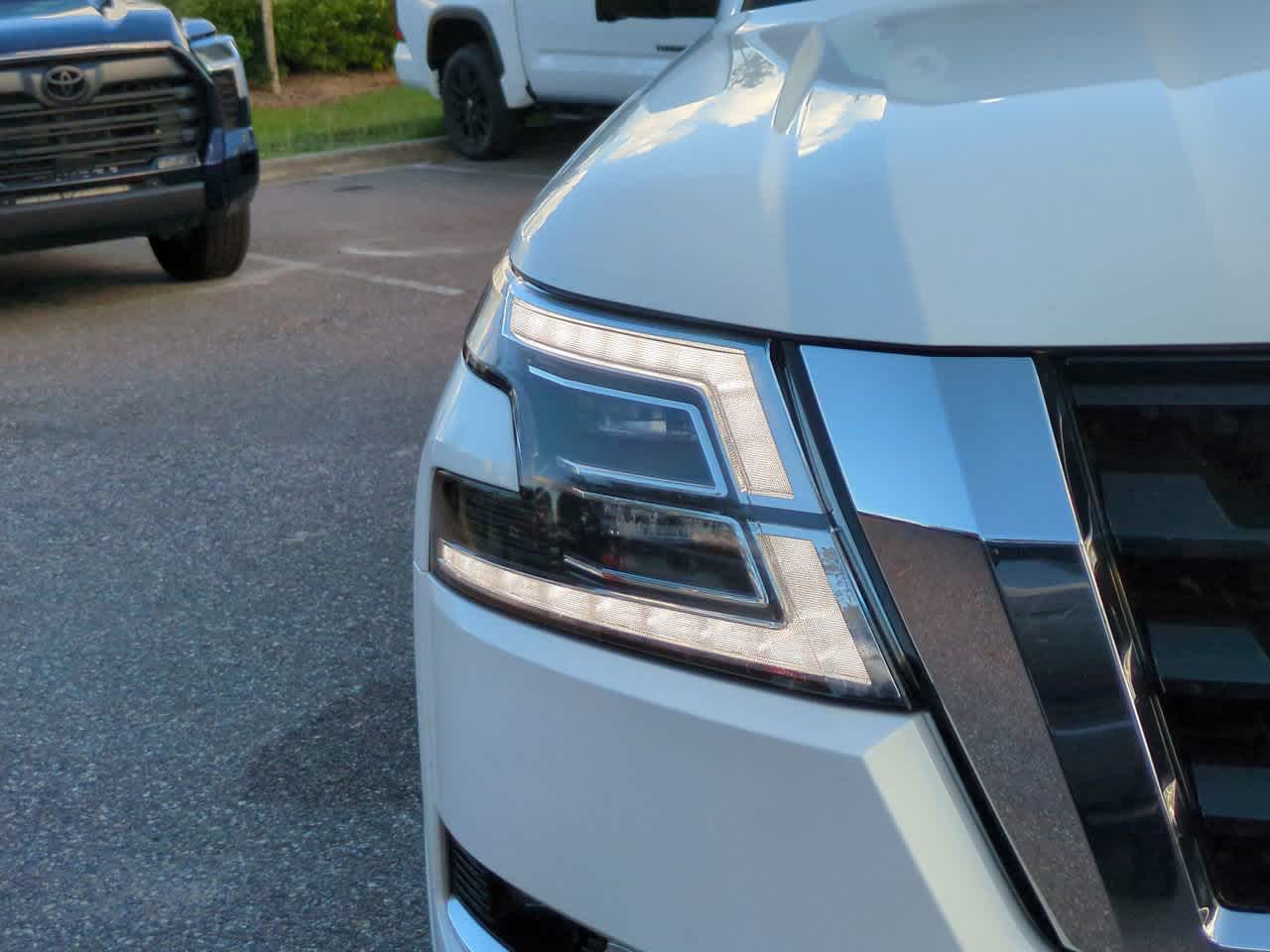 Thumbnail: 2022 Nissan Armada - 10