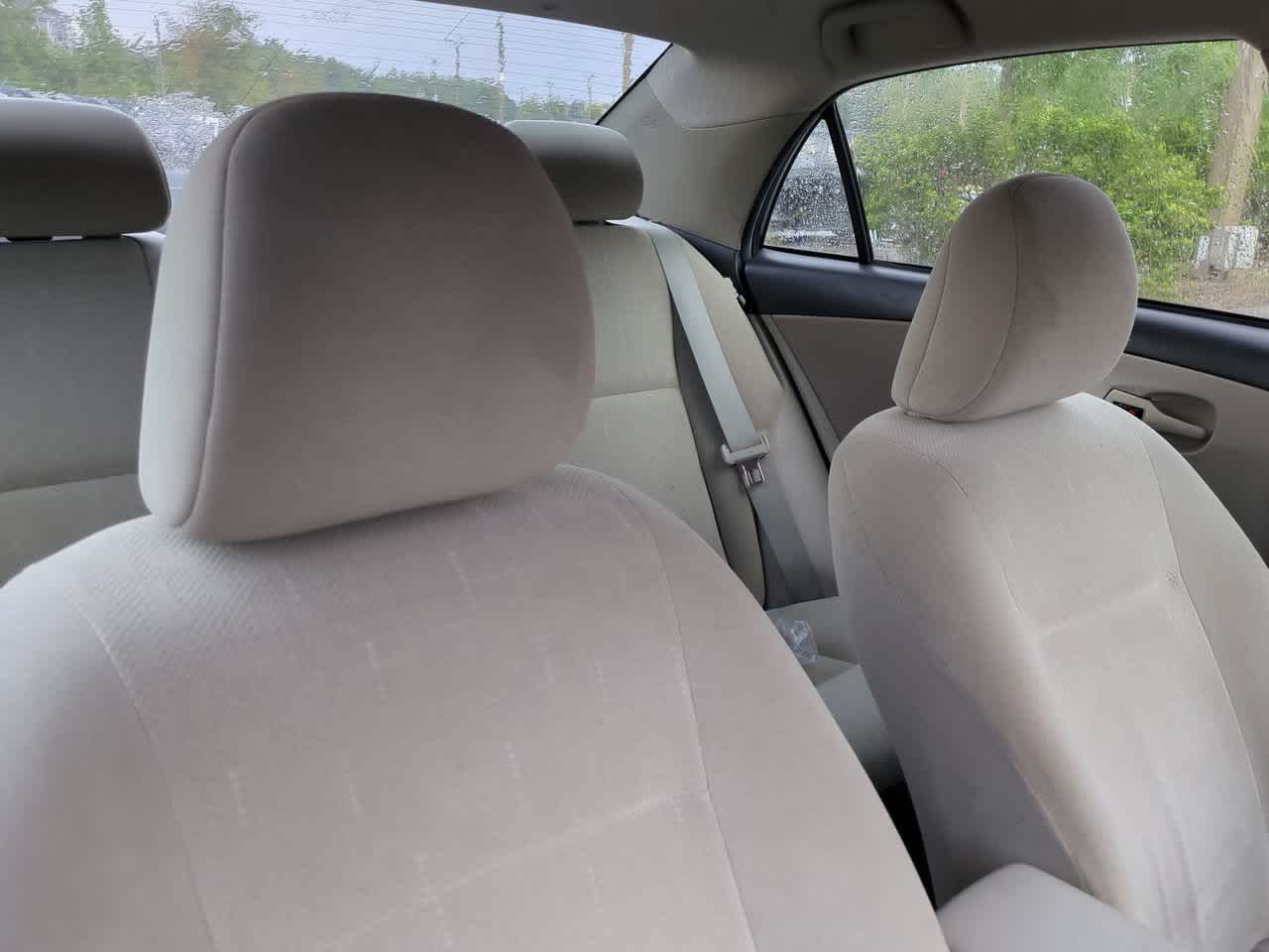 Thumbnail: 2013 Toyota Corolla - 7