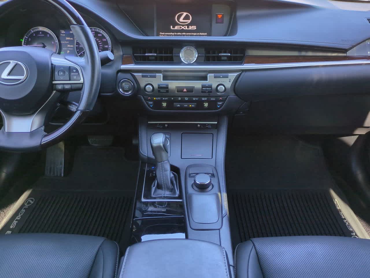 Thumbnail: 2018 Lexus ES - 18