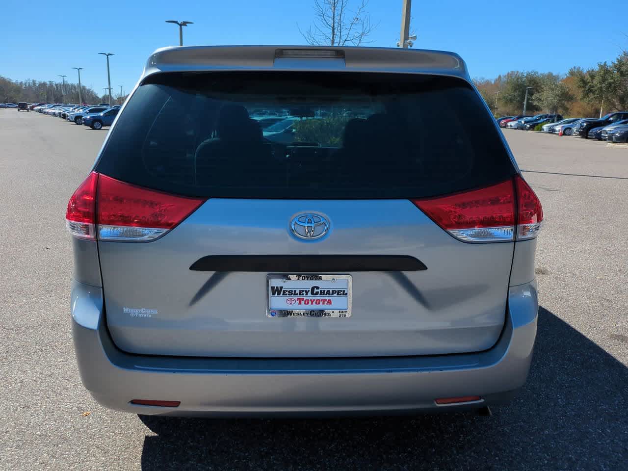 Thumbnail: 2014 Toyota Sienna - 5