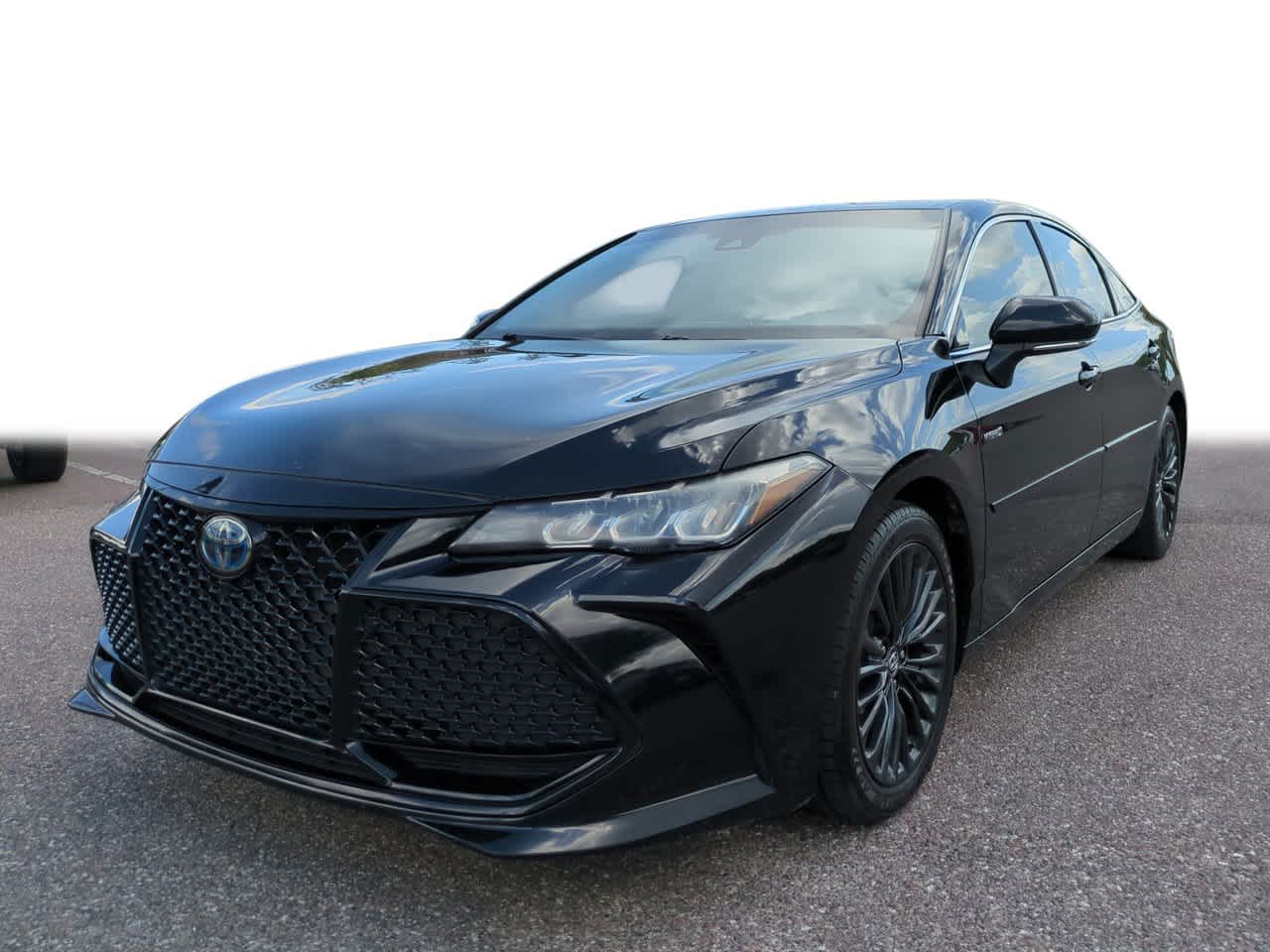 2019 Toyota Avalon XSE Hybrid's photo
