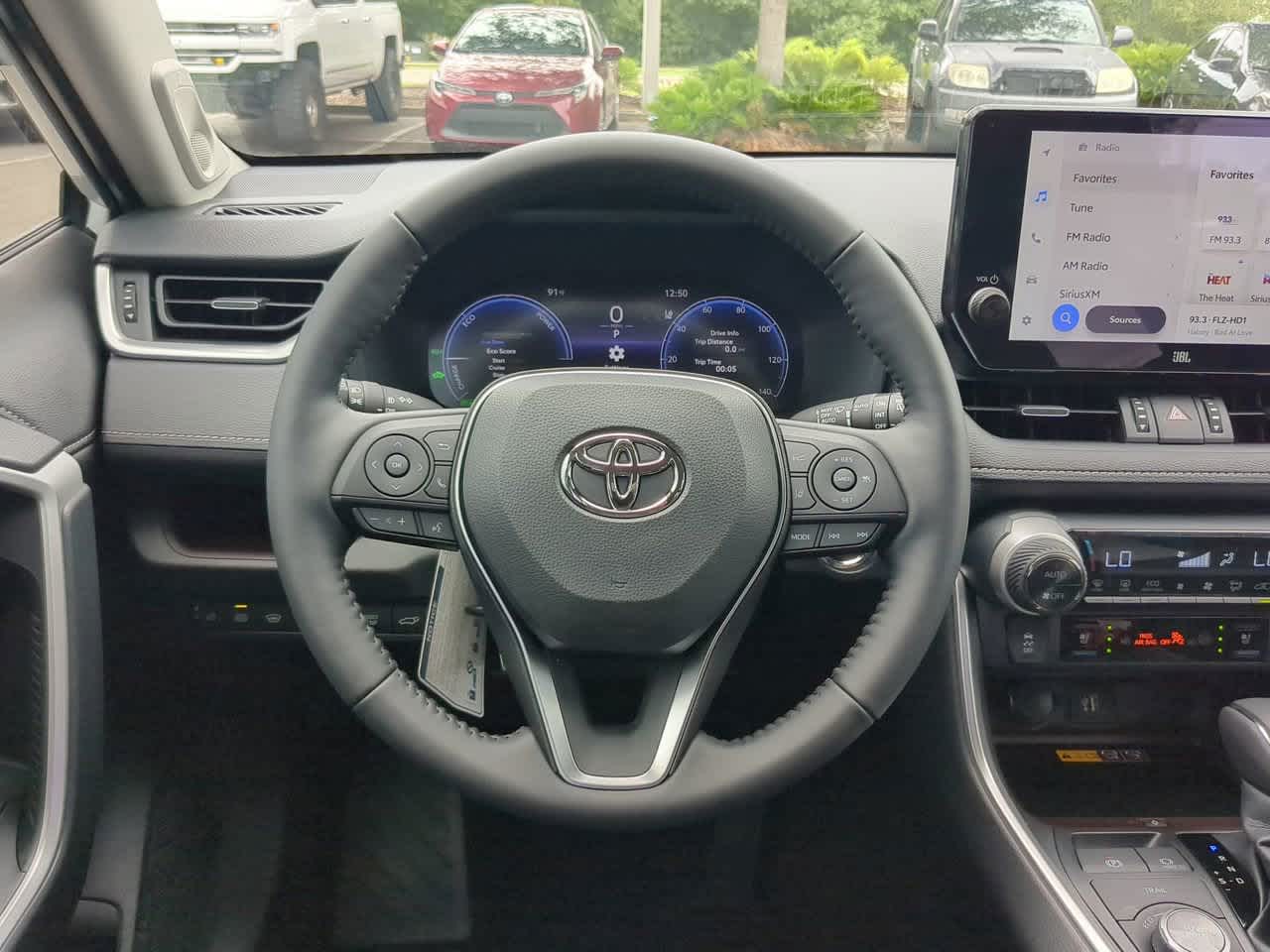 Thumbnail: 2025 Toyota RAV4 - 15