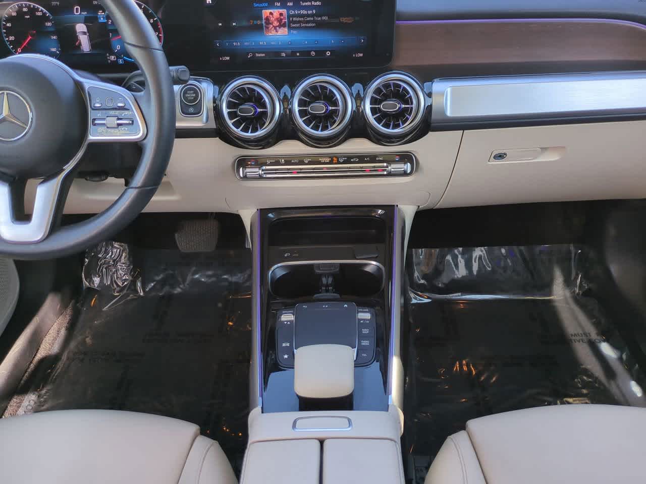 Thumbnail: 2023 Mercedes-Benz GLB - 18