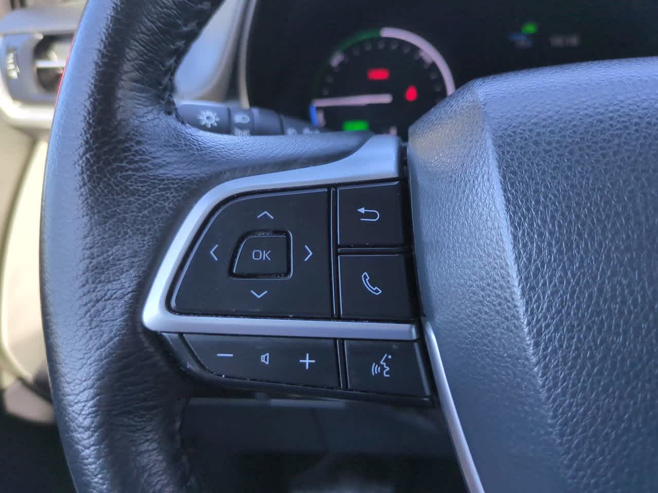 Thumbnail: 2024 Toyota Sienna - 24