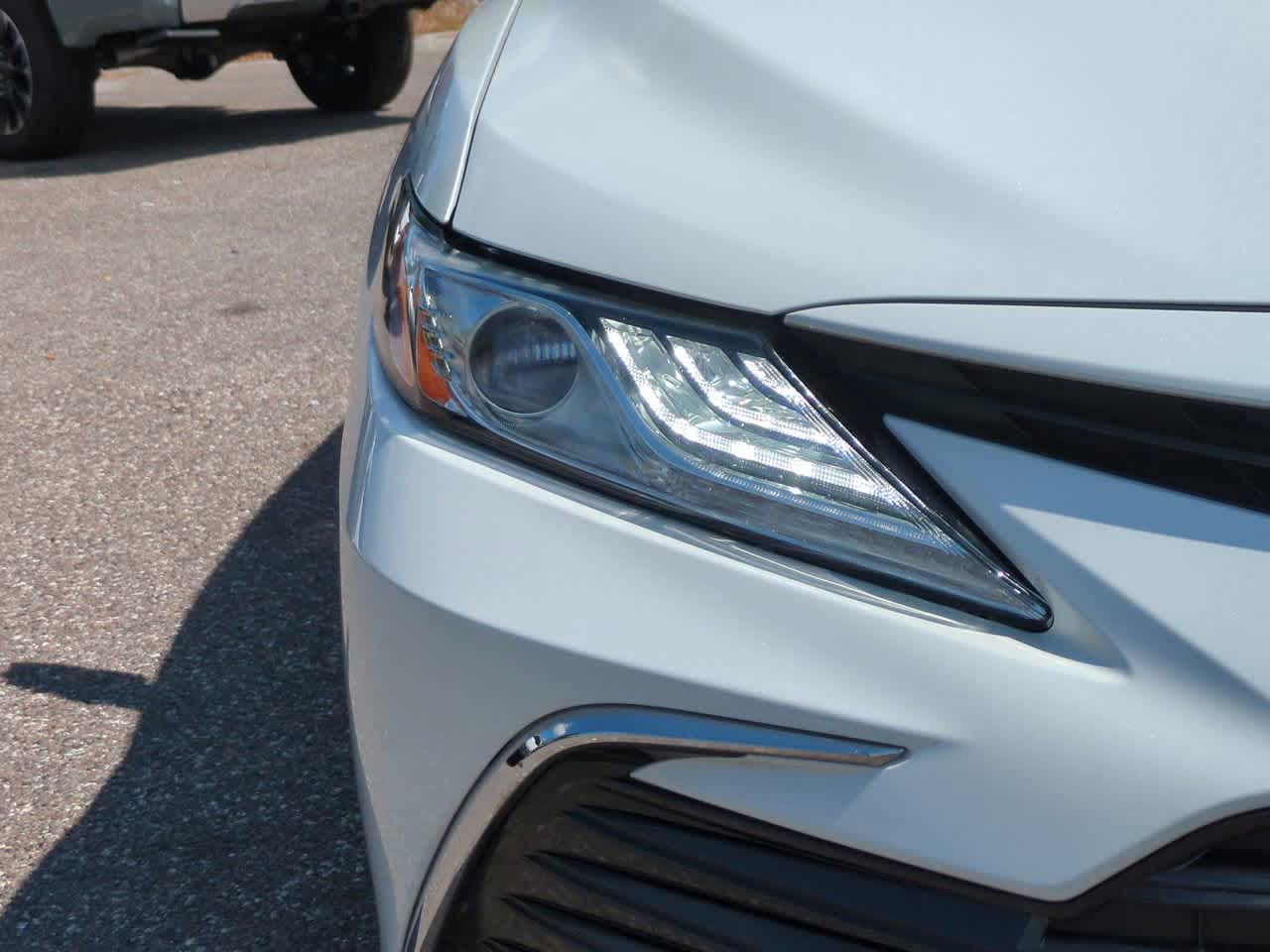 Thumbnail: 2022 Toyota Camry - 10