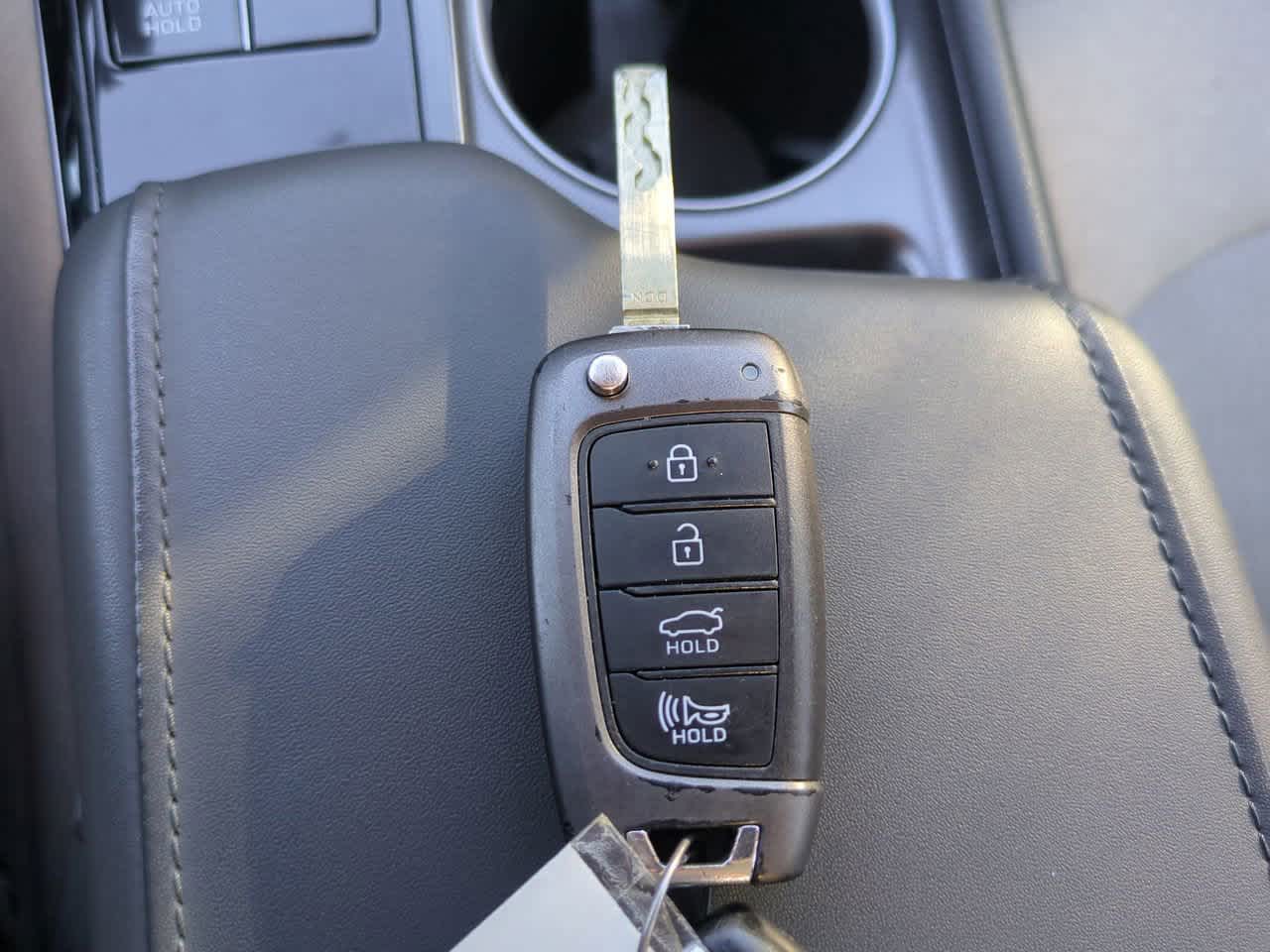 Thumbnail: 2020 Hyundai Sonata - 25