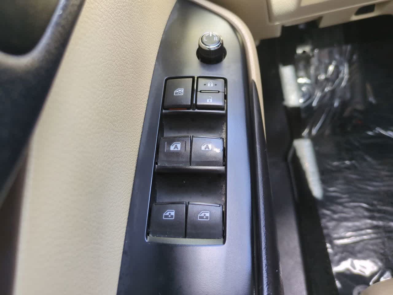 Thumbnail: 2019 Toyota Highlander - 22