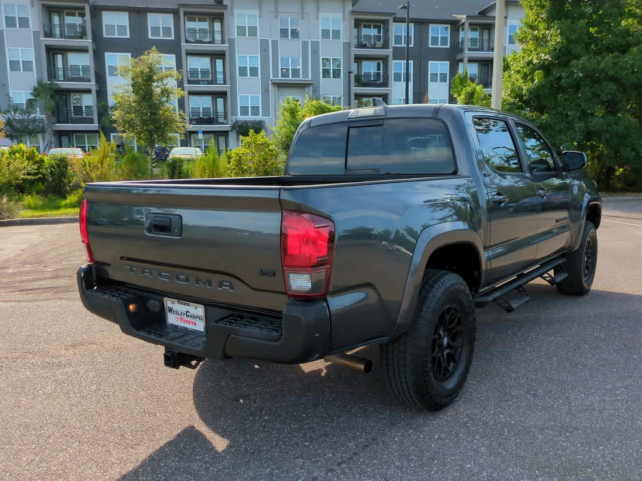 Thumbnail: 2020 Toyota Tacoma - 6