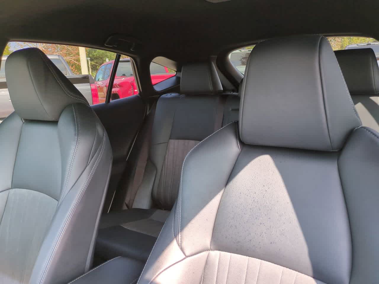 Thumbnail: 2021 Toyota Venza - 8