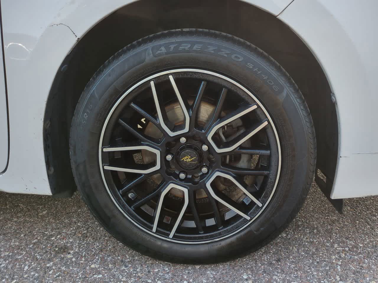 Thumbnail: 2015 Toyota Corolla - 11