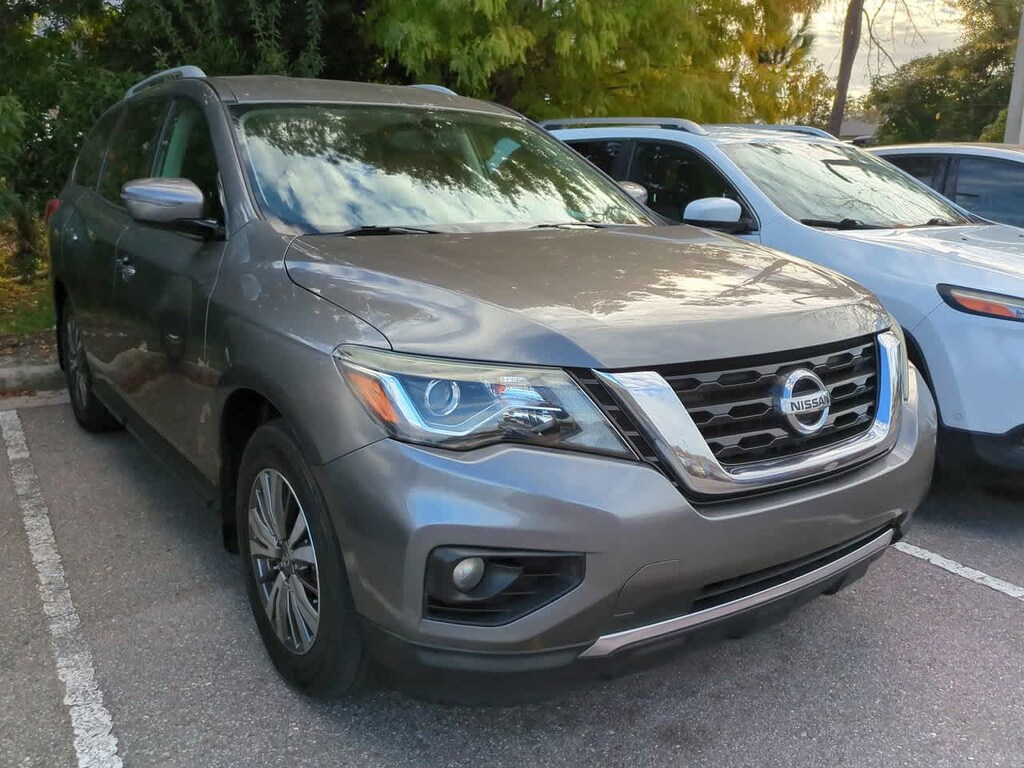 Used 2018 Nissan Pathfinder SV SUV