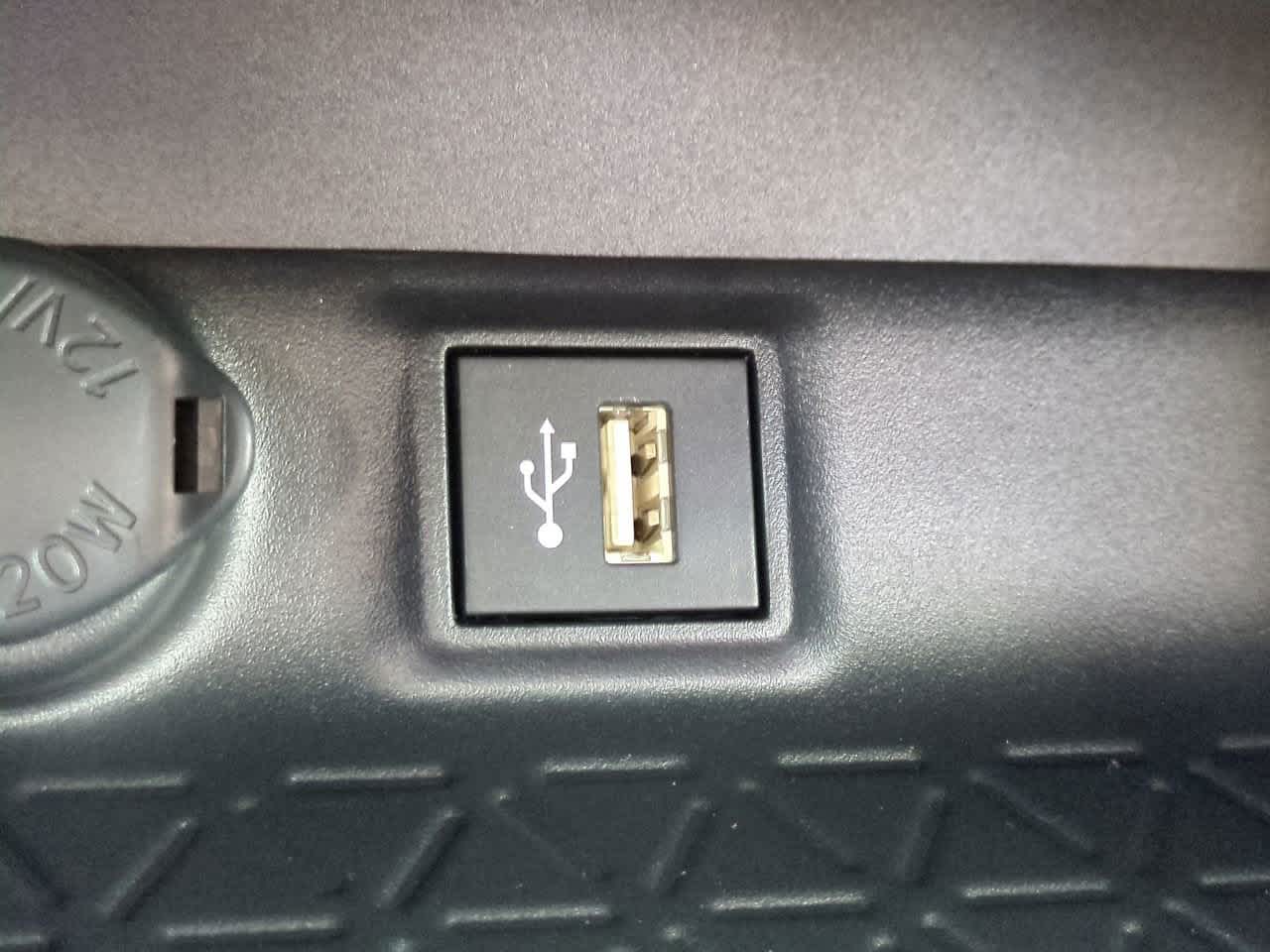 Thumbnail: 2025 Toyota RAV4 - 21