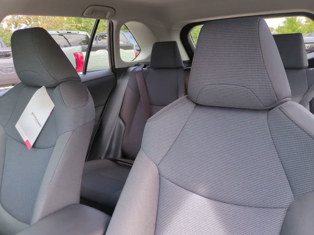 Thumbnail: 2025 Toyota RAV4 - 8