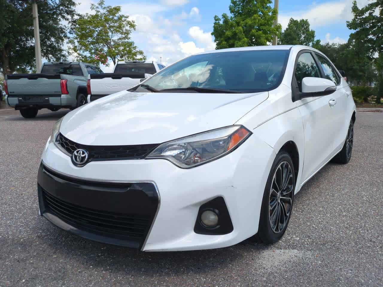 Thumbnail: 2014 Toyota Corolla - 2